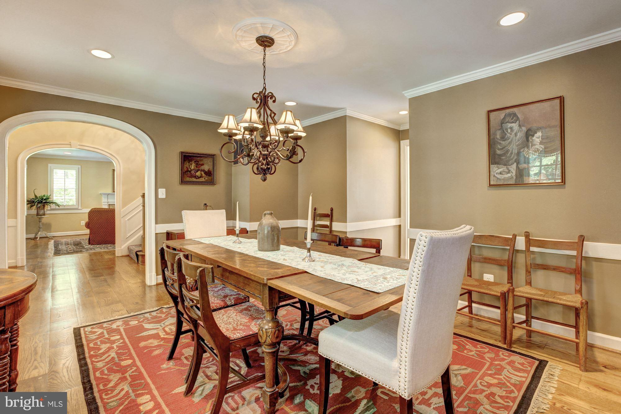 POTOMAC OUTSIDE - Residential