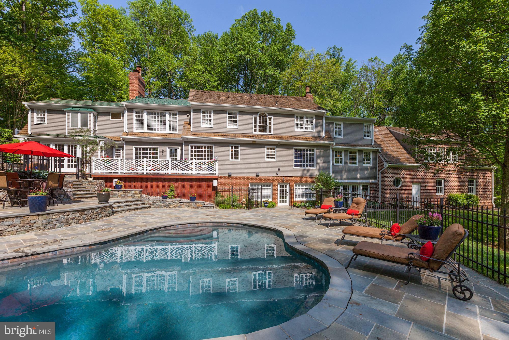 POTOMAC OUTSIDE - Residential