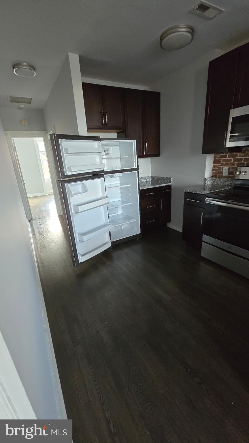 MOUNT VERNON PLACE HISTORIC DISTRICT - Residential Lease