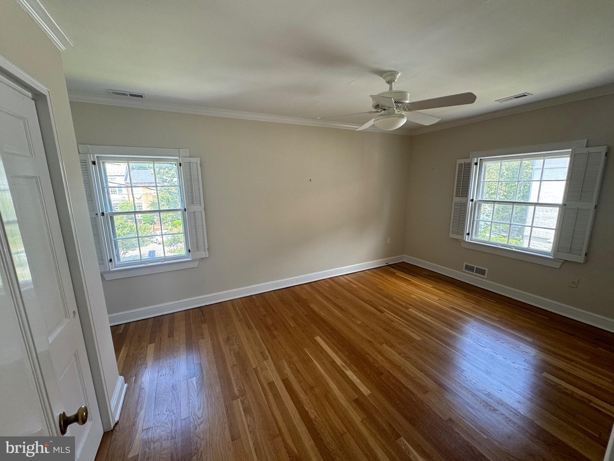 YATES GARDENS - Residential Lease