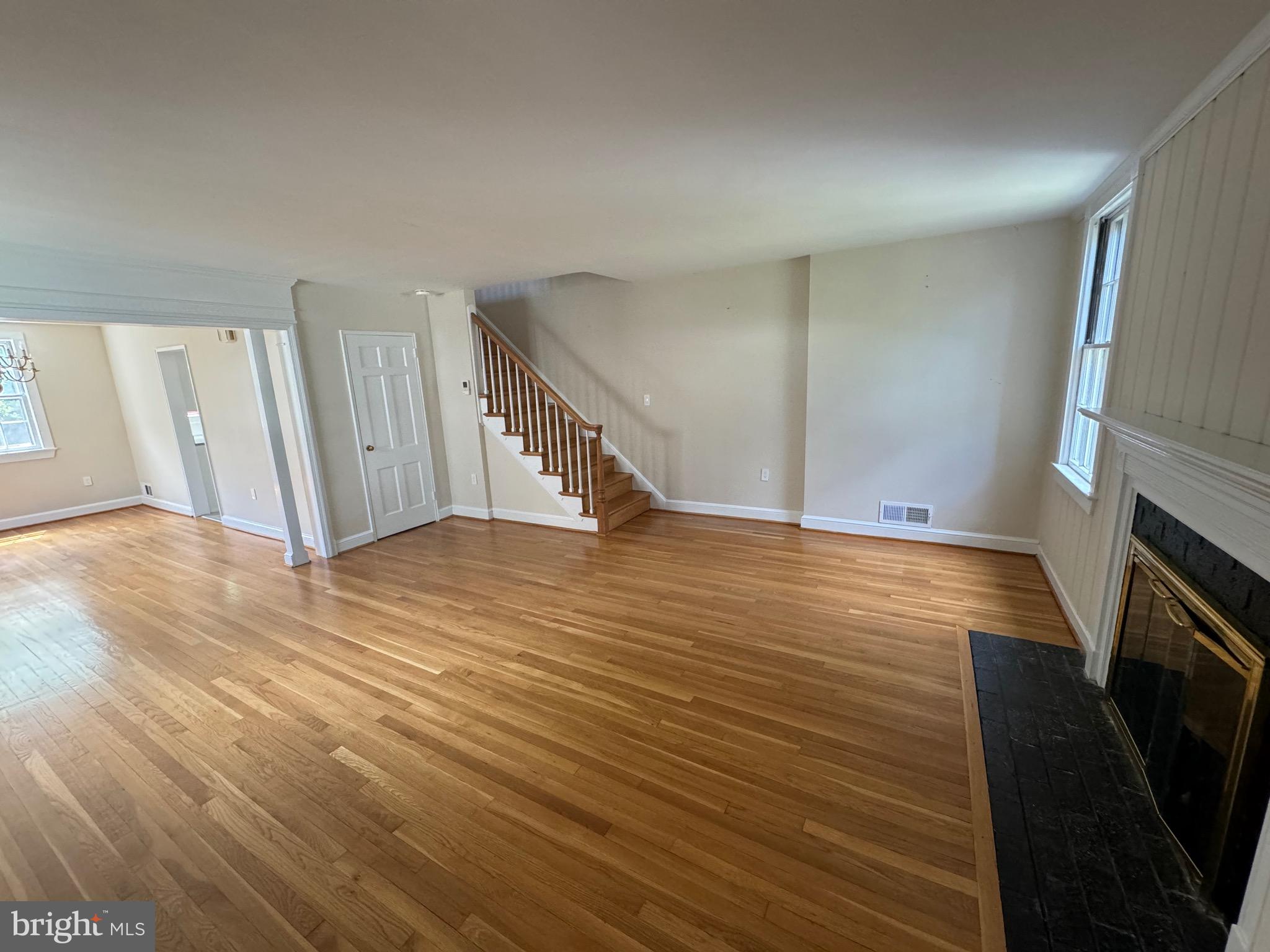 YATES GARDENS - Residential Lease