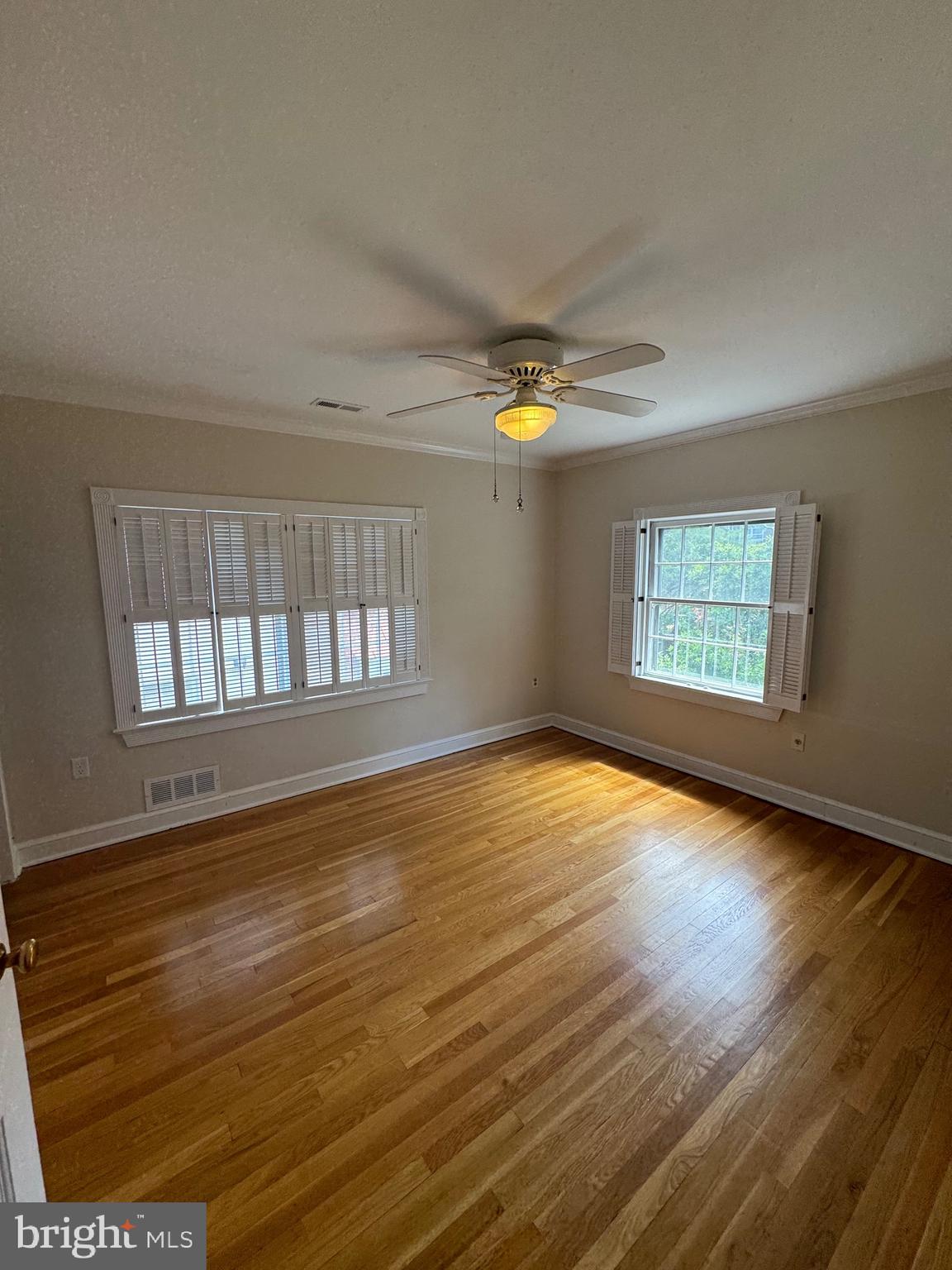 YATES GARDENS - Residential Lease