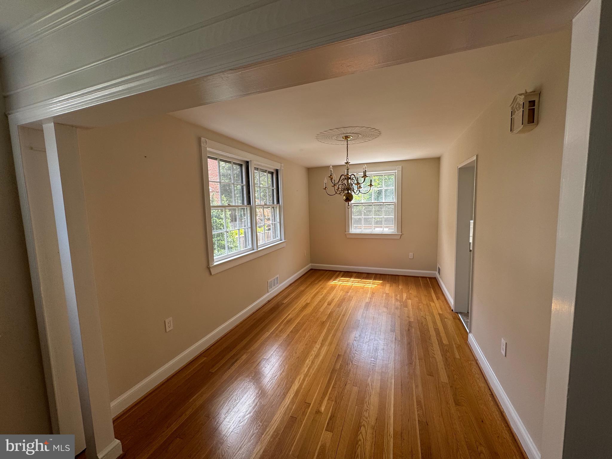 YATES GARDENS - Residential Lease