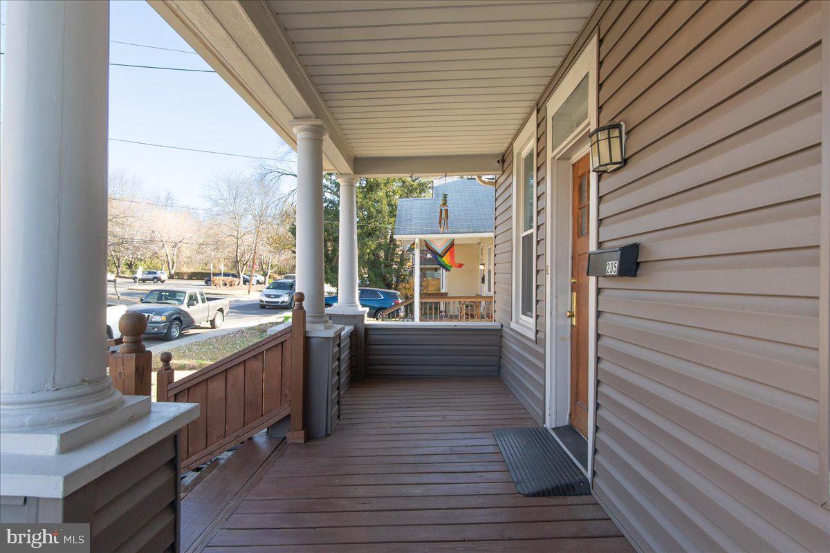 LANDSDOWNE - Residential