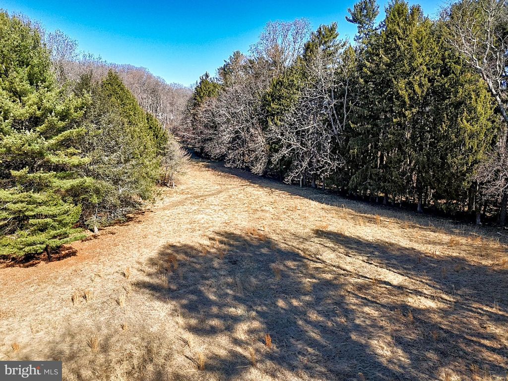 Photo of 657 N Heilbron Drive, MEDIA, PA 19063 (MLS # PADE2091204)