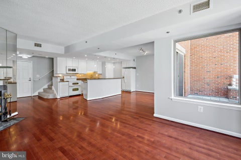Featured picture for the property MDMC2124196