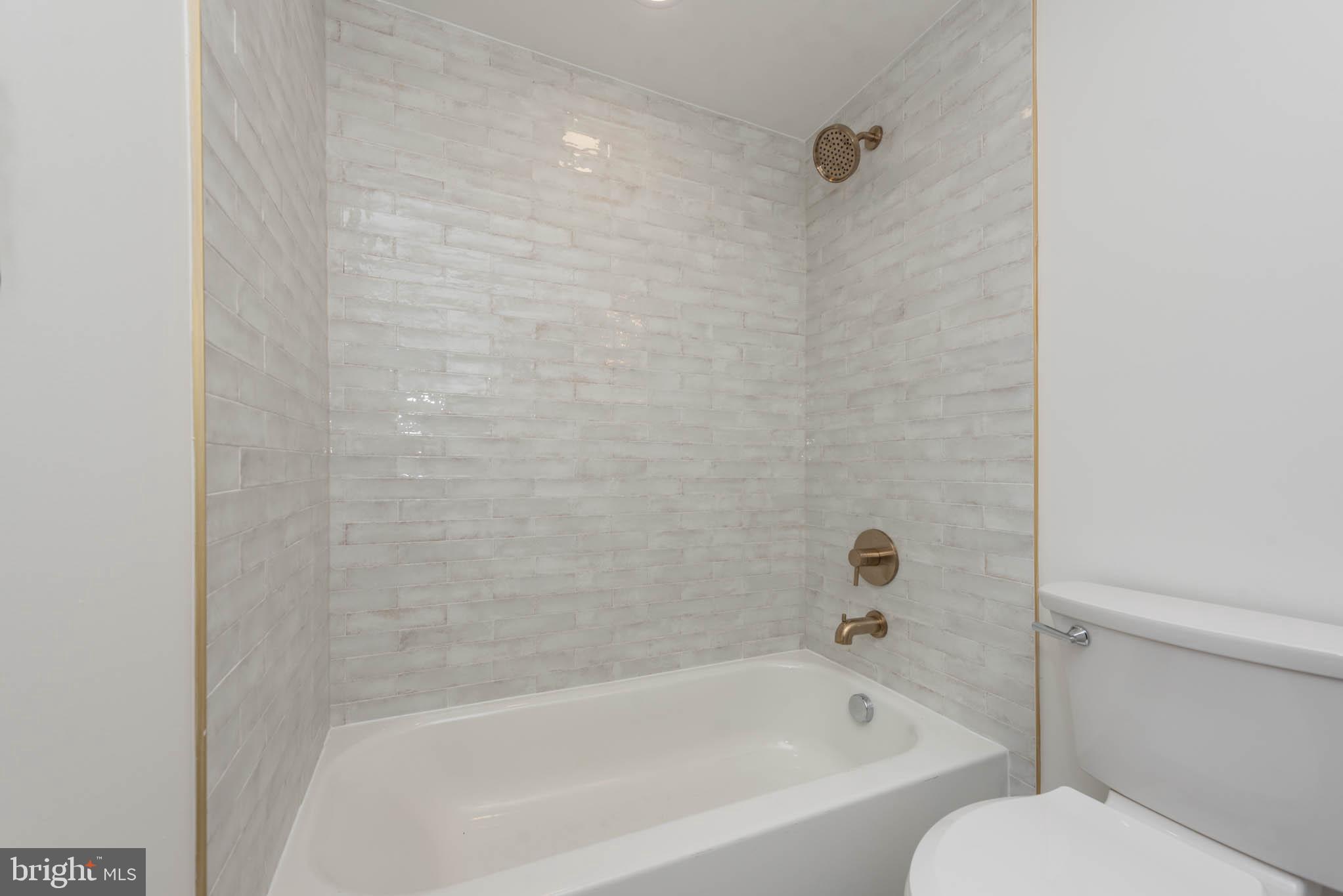 UPPER FELLS POINT - Residential Lease