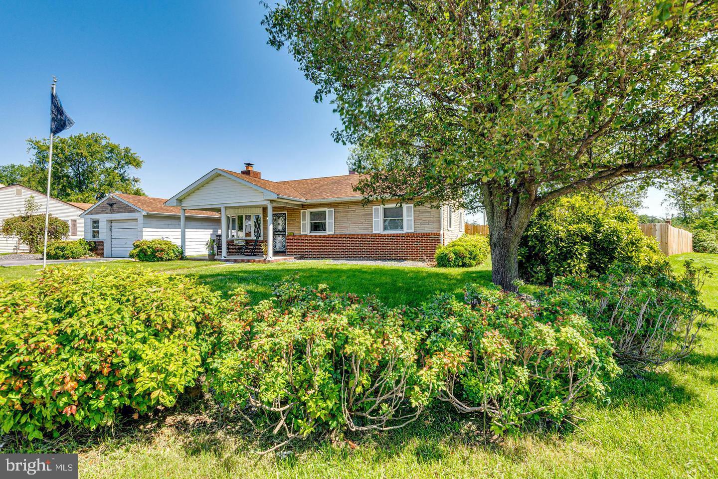 ARUNDEL HILLS - Residential Lease