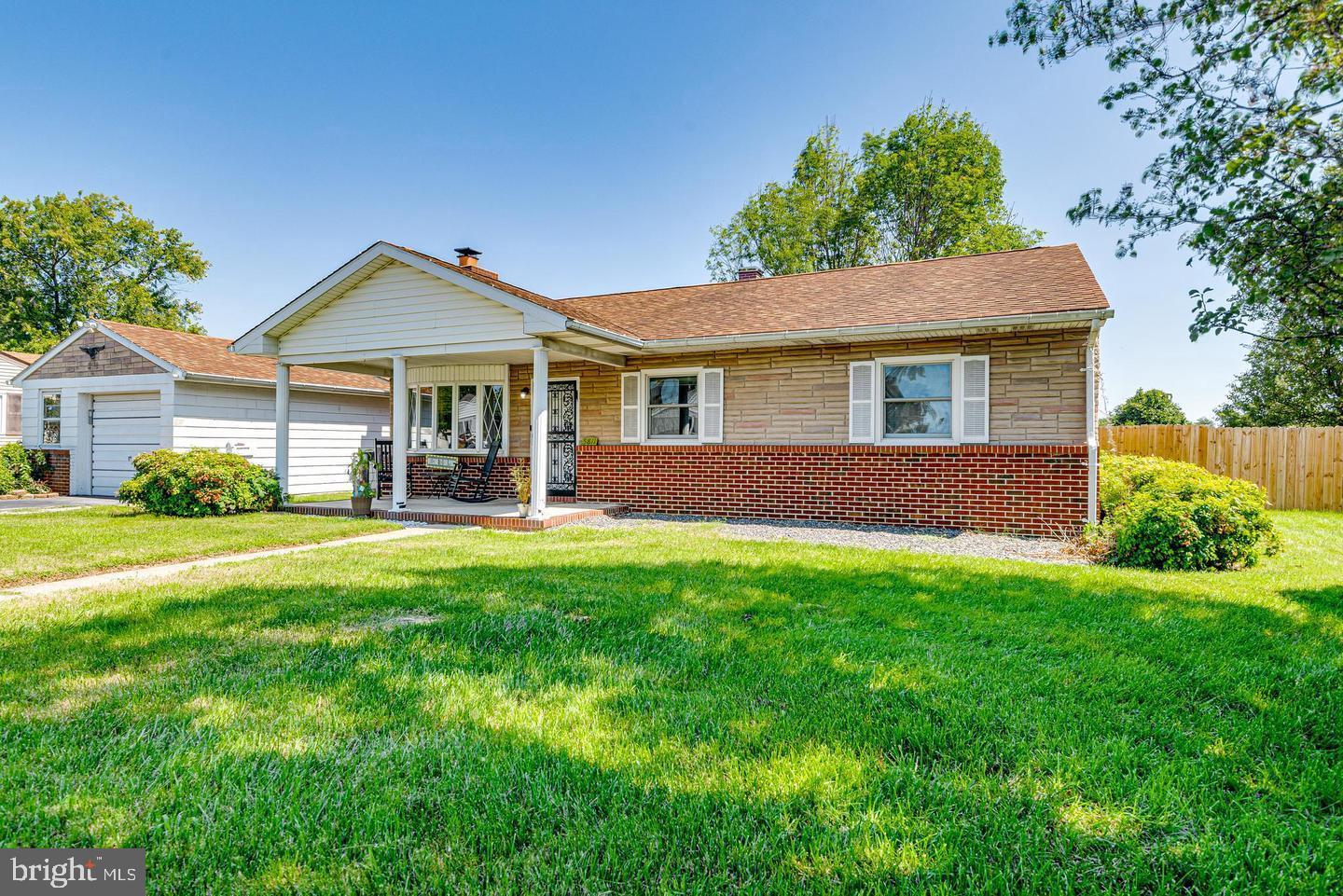 ARUNDEL HILLS - Residential Lease