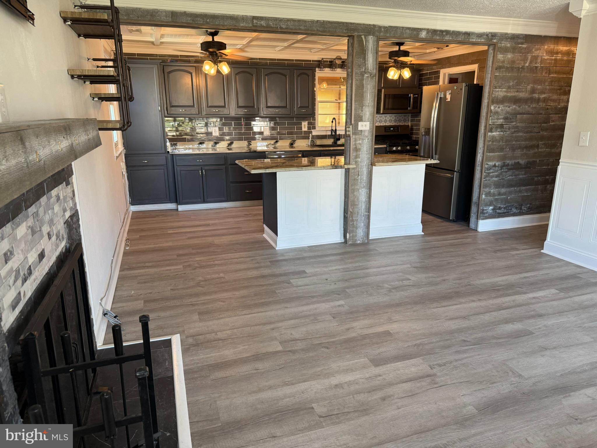 ARUNDEL HILLS - Residential Lease