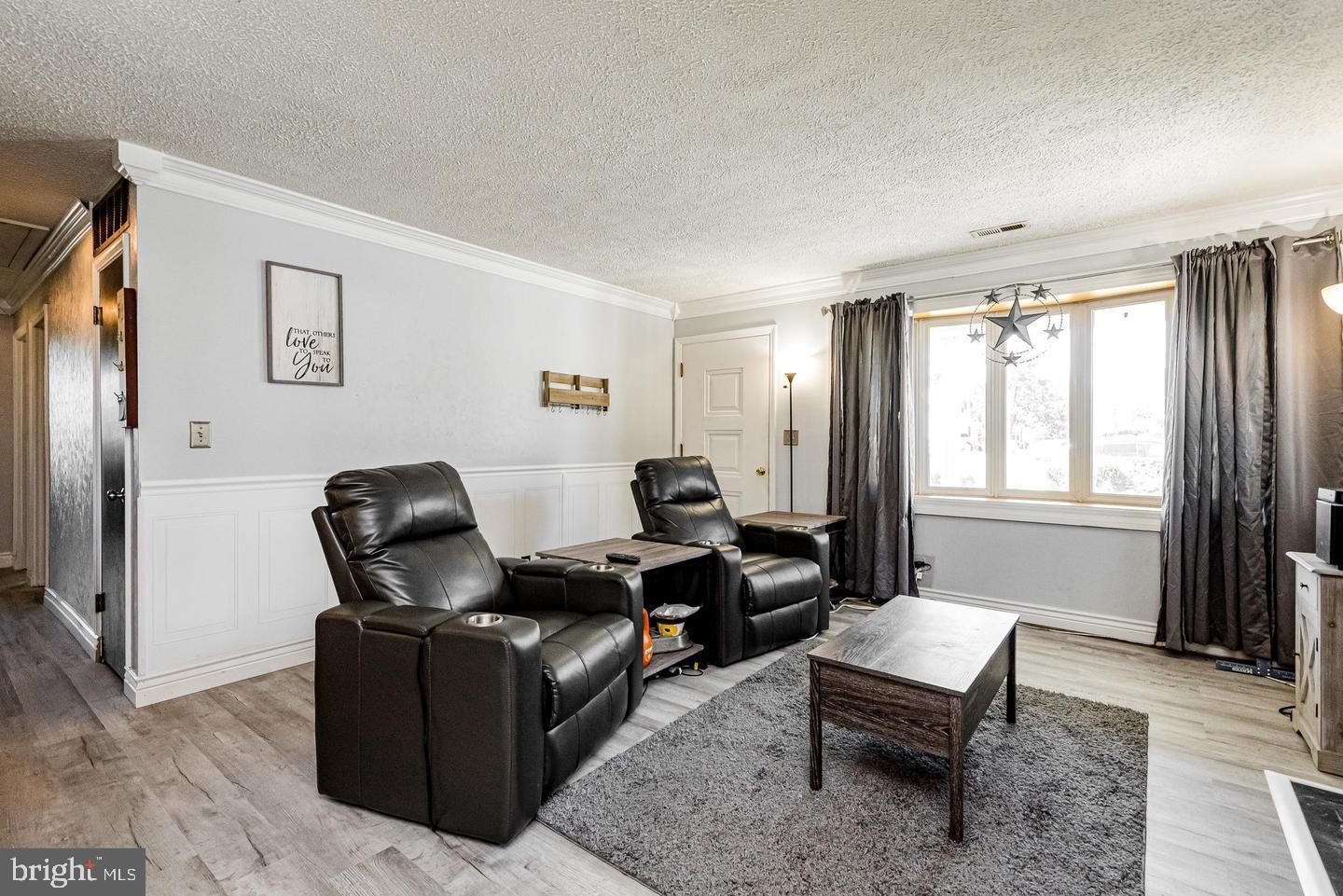 ARUNDEL HILLS - Residential Lease