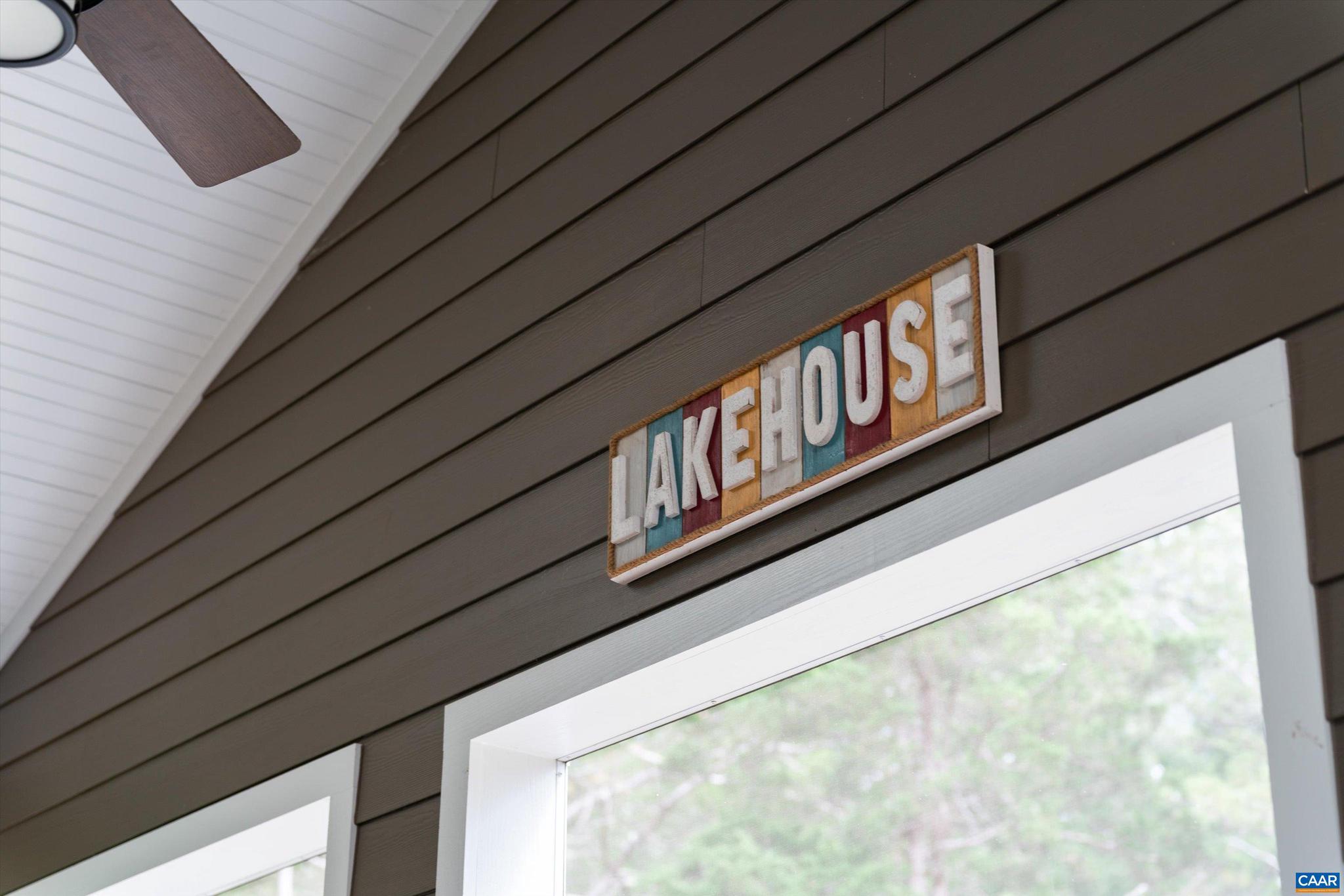 CEDAR LAKE - Residential