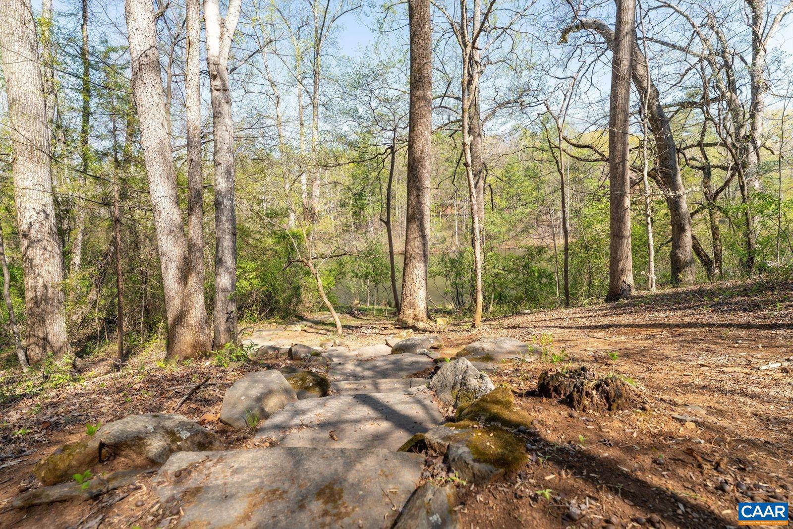 CEDAR LAKE - Residential