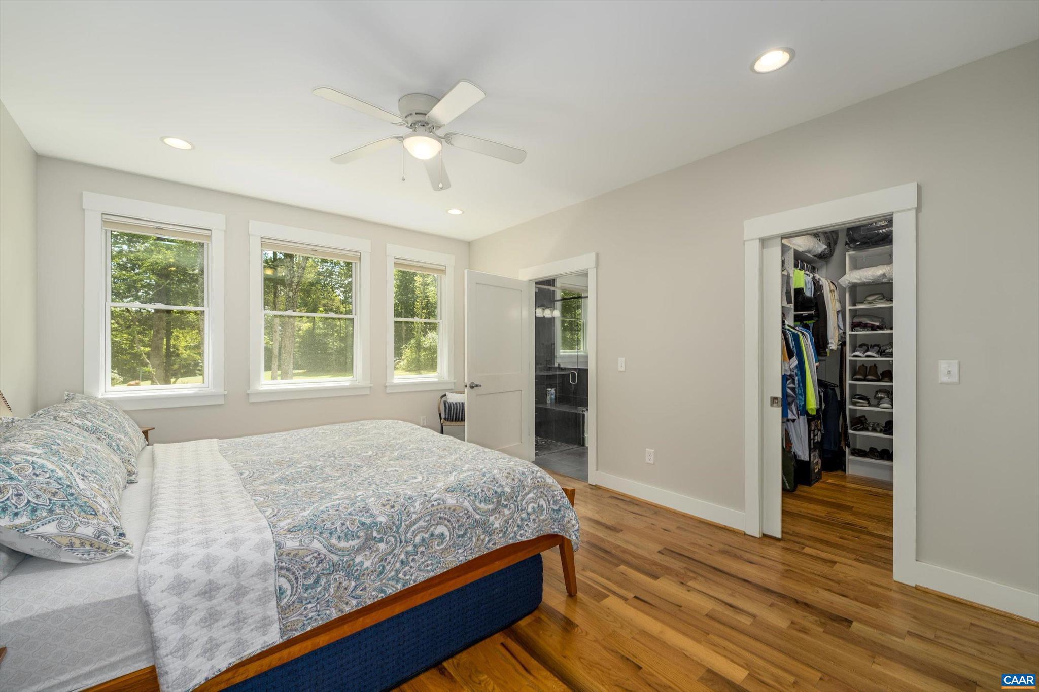 CEDAR LAKE - Residential