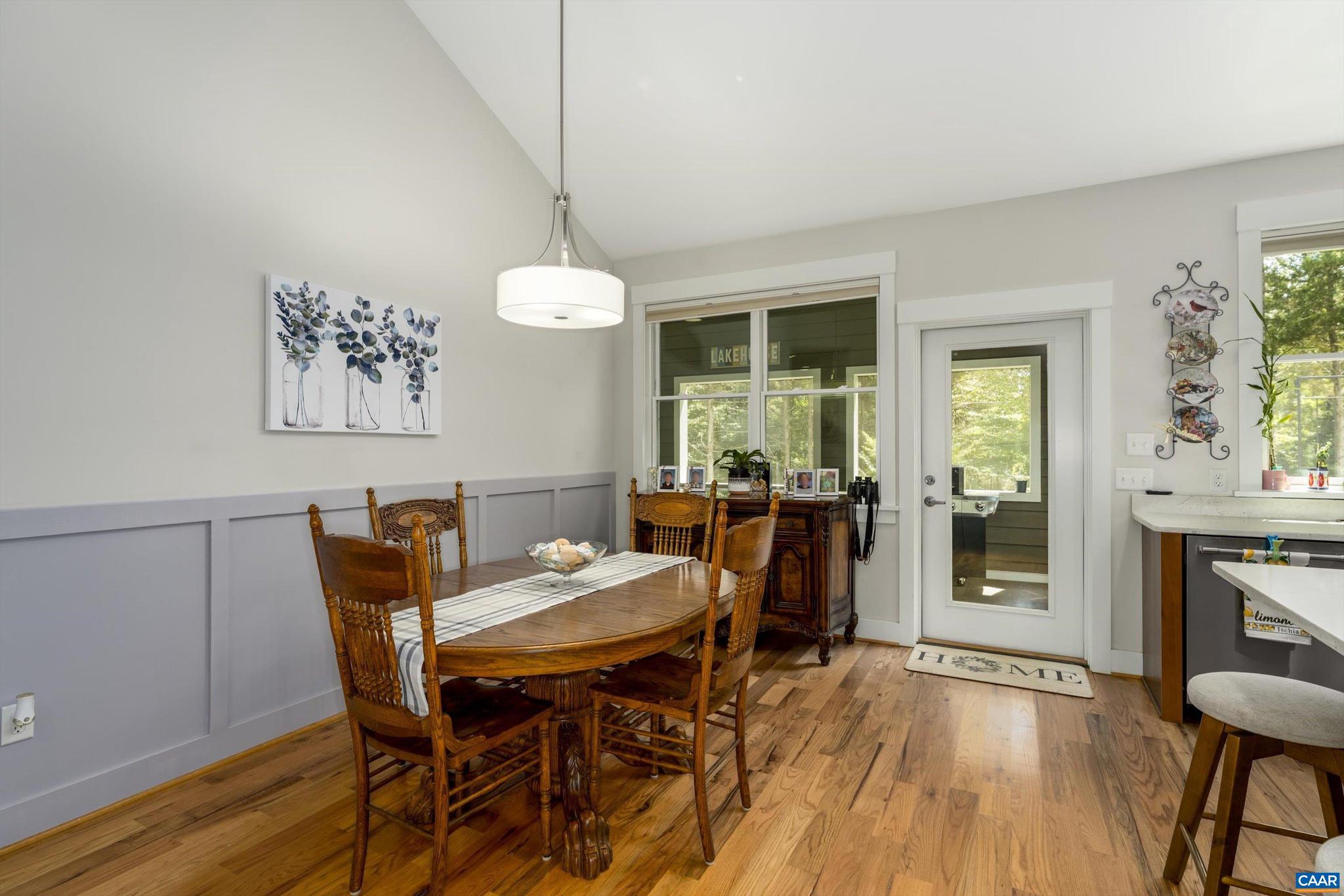 CEDAR LAKE - Residential