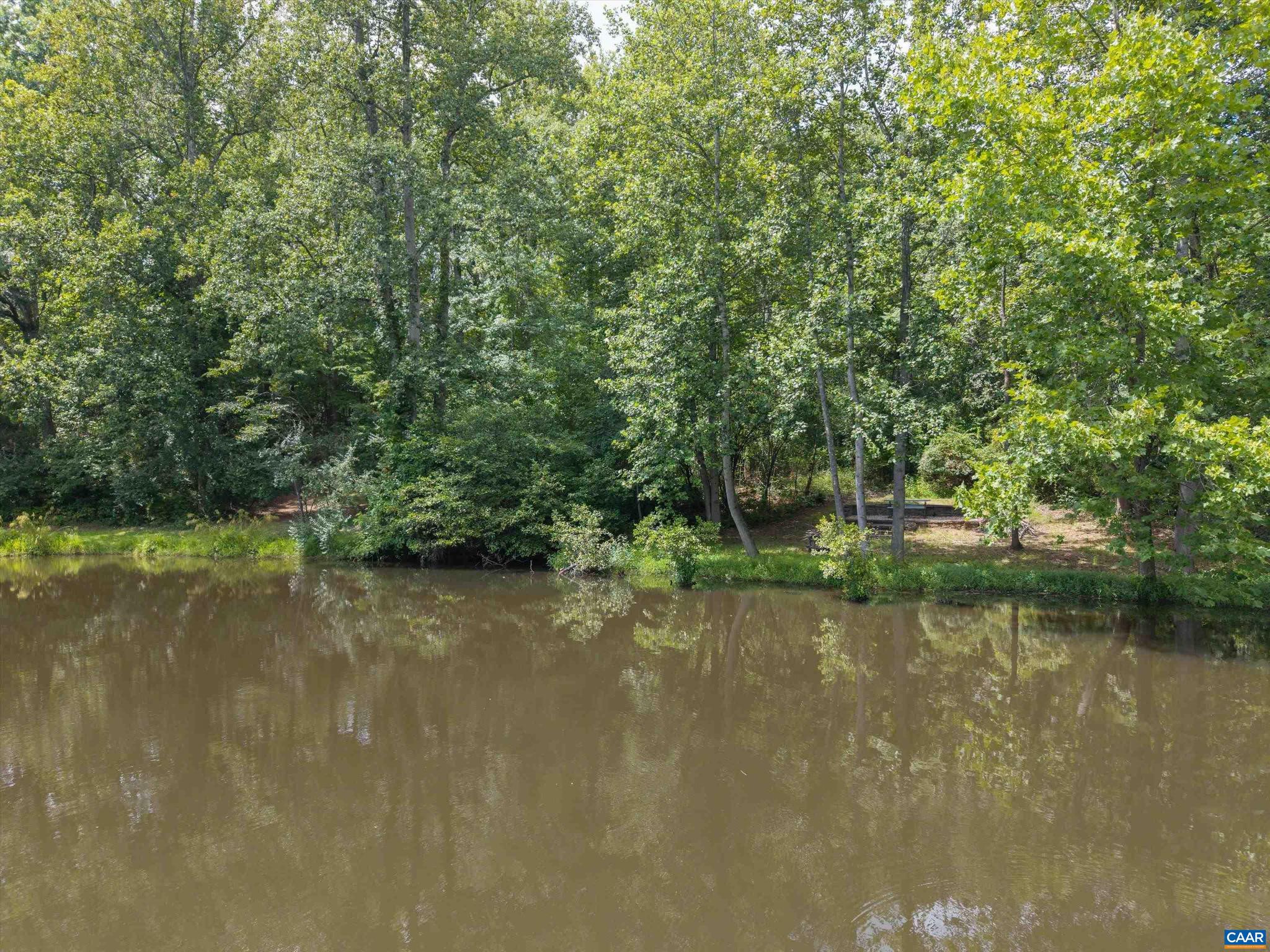 CEDAR LAKE - Residential