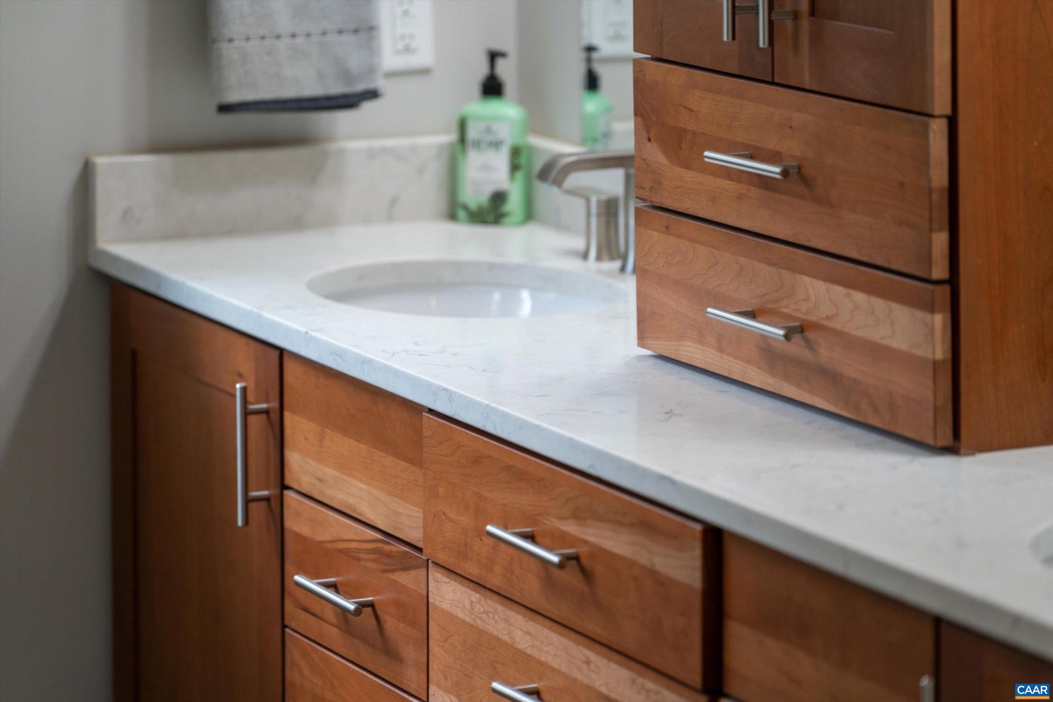 CEDAR LAKE - Residential