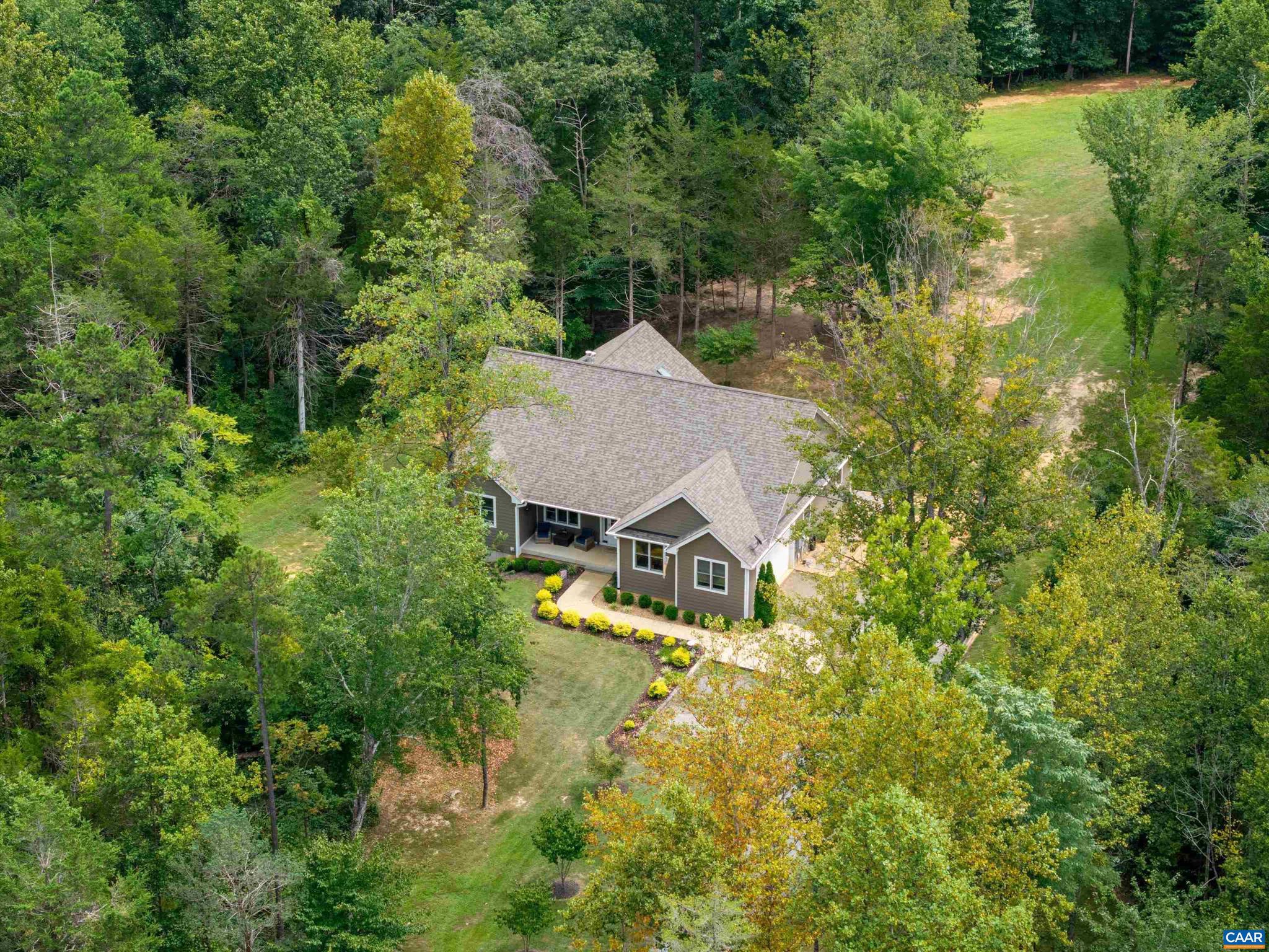 CEDAR LAKE - Residential