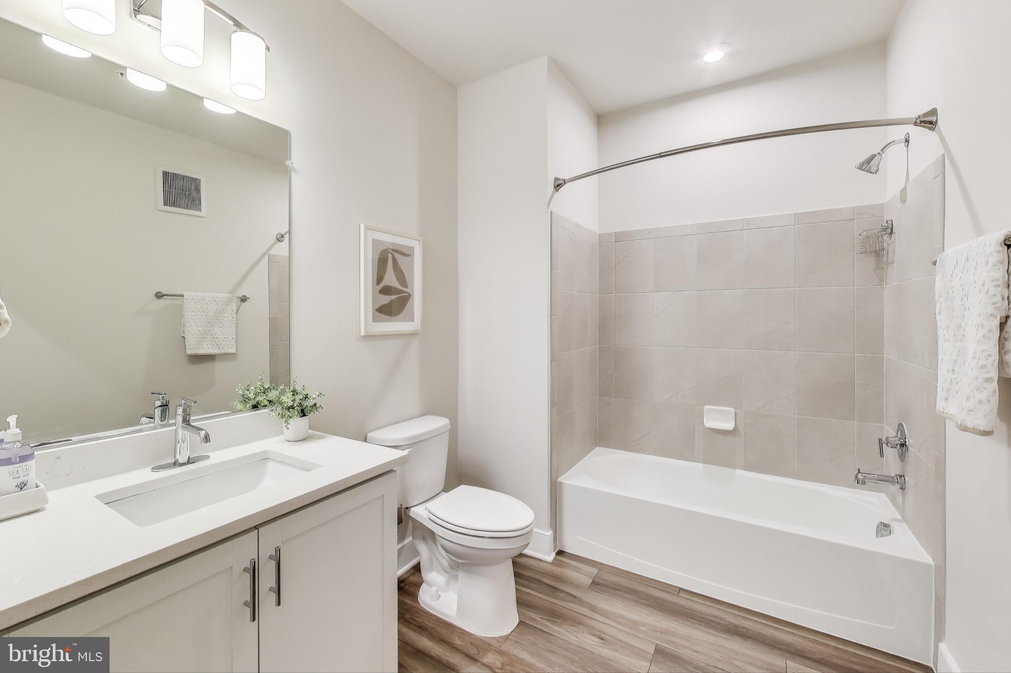 THE FLATS AT NATIONAL HARBOR - Residential