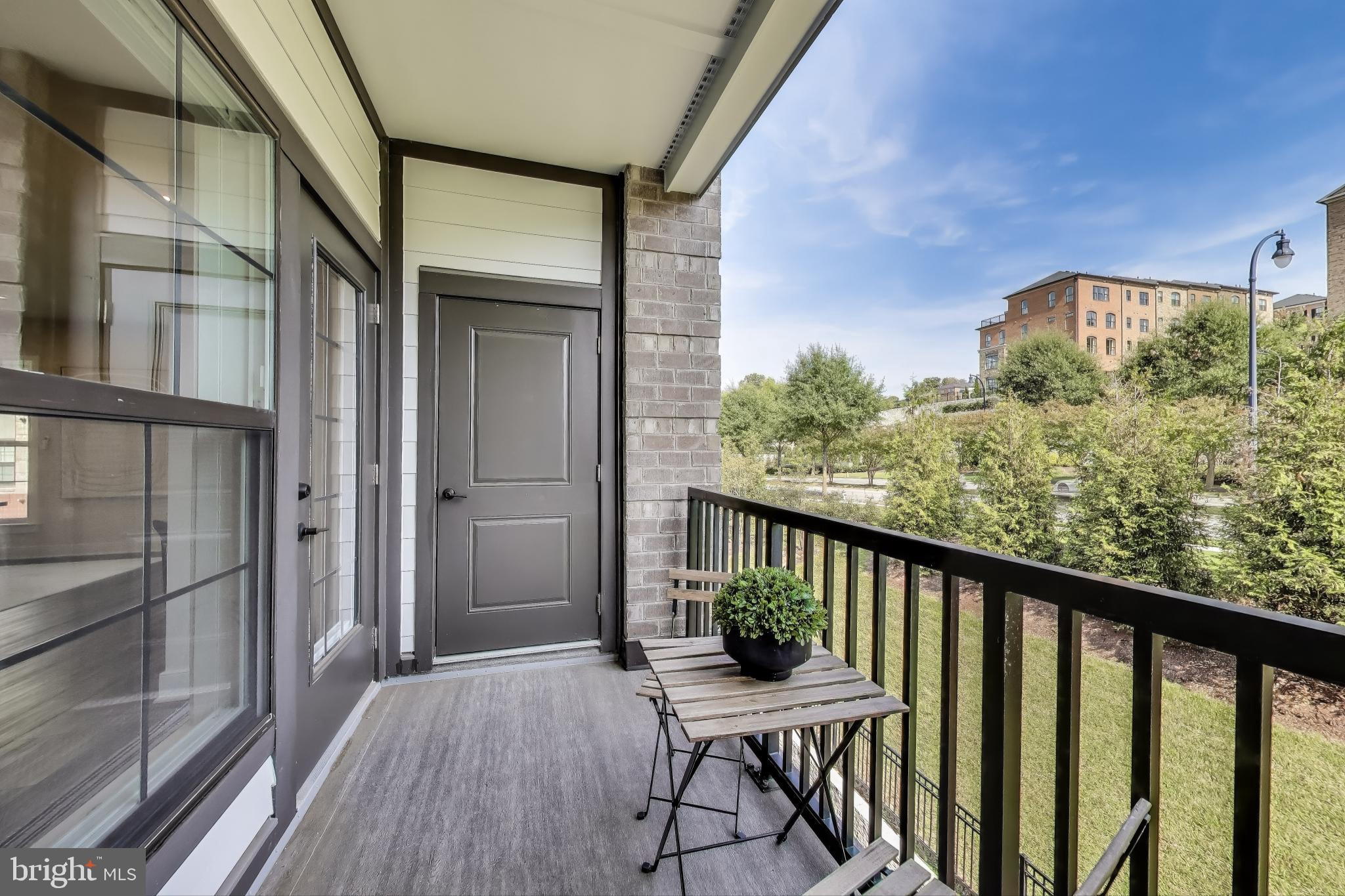 THE FLATS AT NATIONAL HARBOR - Residential