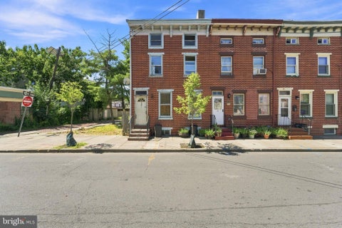 Townhouse For Sale - 37 N Stockton Street<br/> Mercer County, TRENTON, NJ 08618