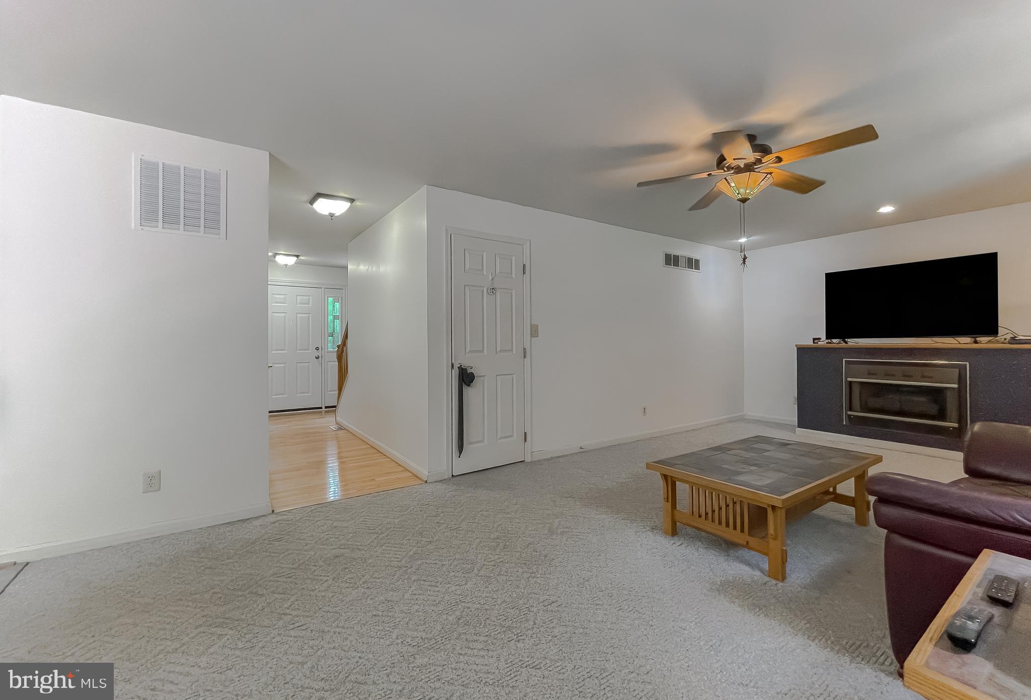 QUEENSBERRY - Residential