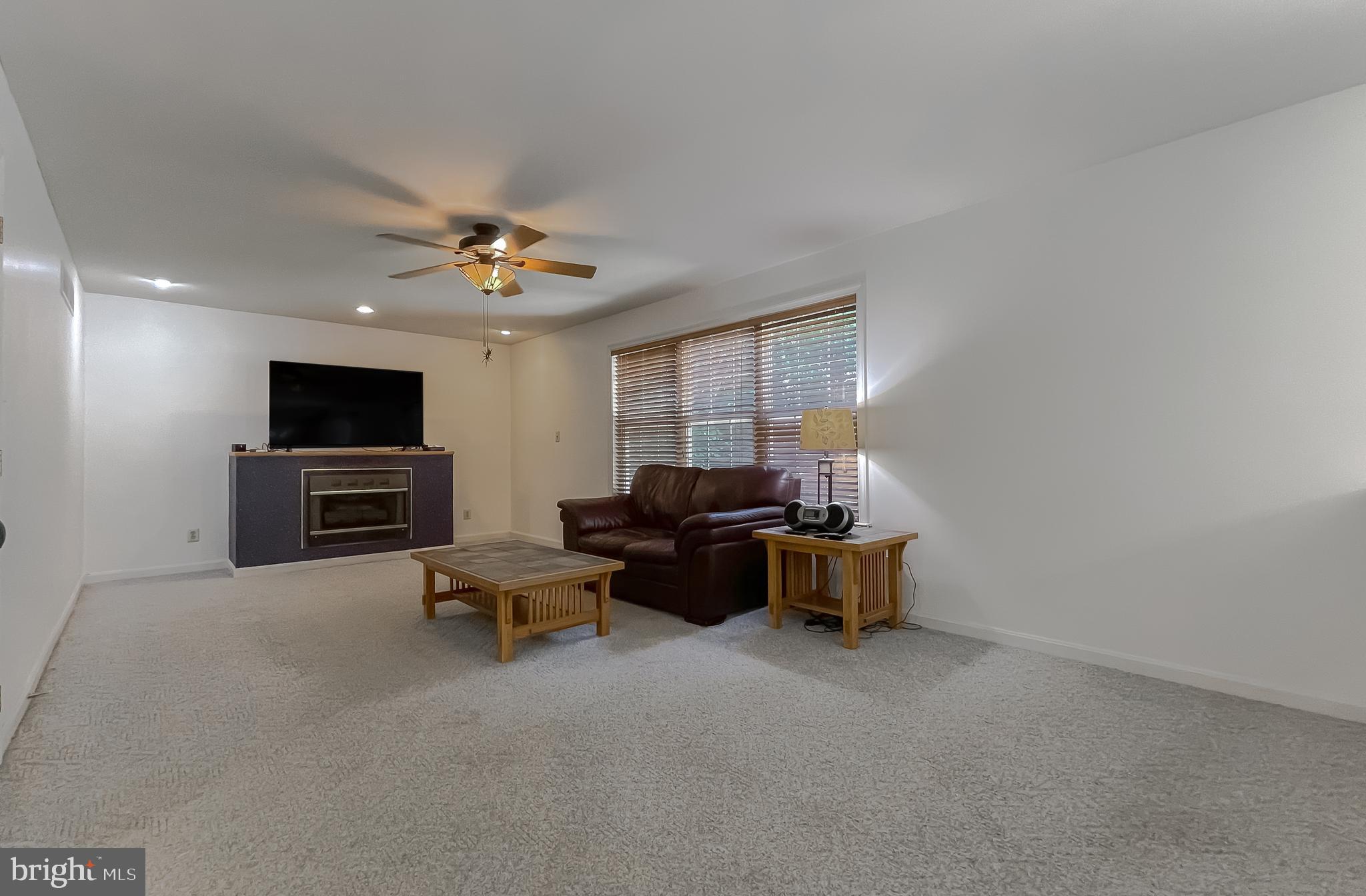 QUEENSBERRY - Residential