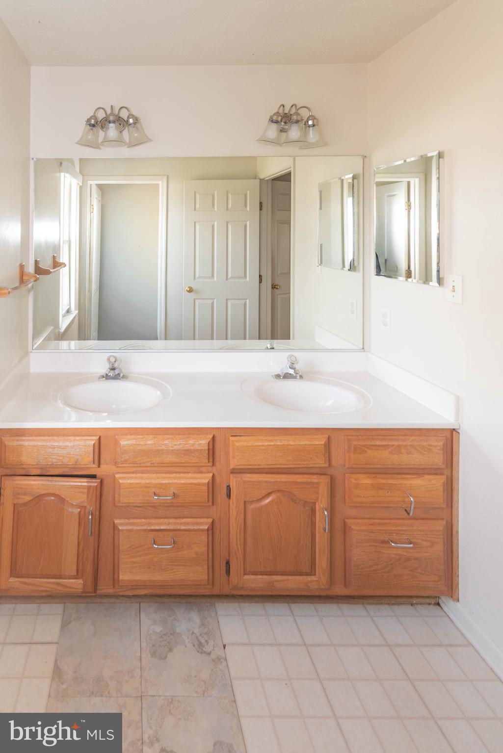 SUNSET RIDGE - Residential