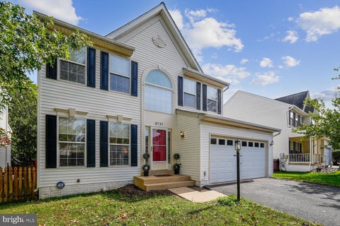 Photo of 8737 Hackney Drive, BRISTOW, VA 20136 (MLS # VAPW2129224)