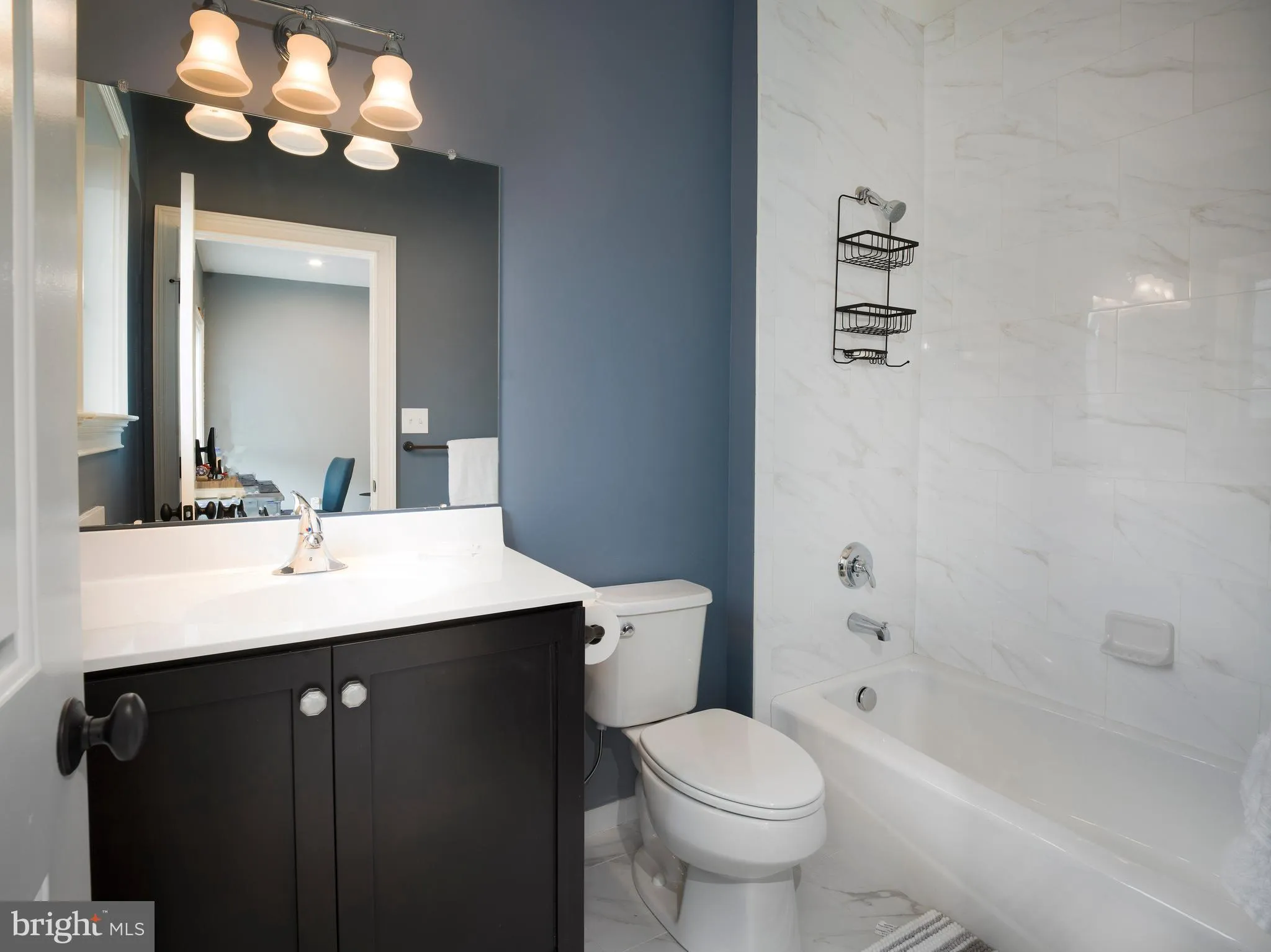 Wayne, Pennsylvania 19087, United States, 3 Bedrooms Bedrooms, ,4 BathroomsBathrooms,Residential,Pending,16183