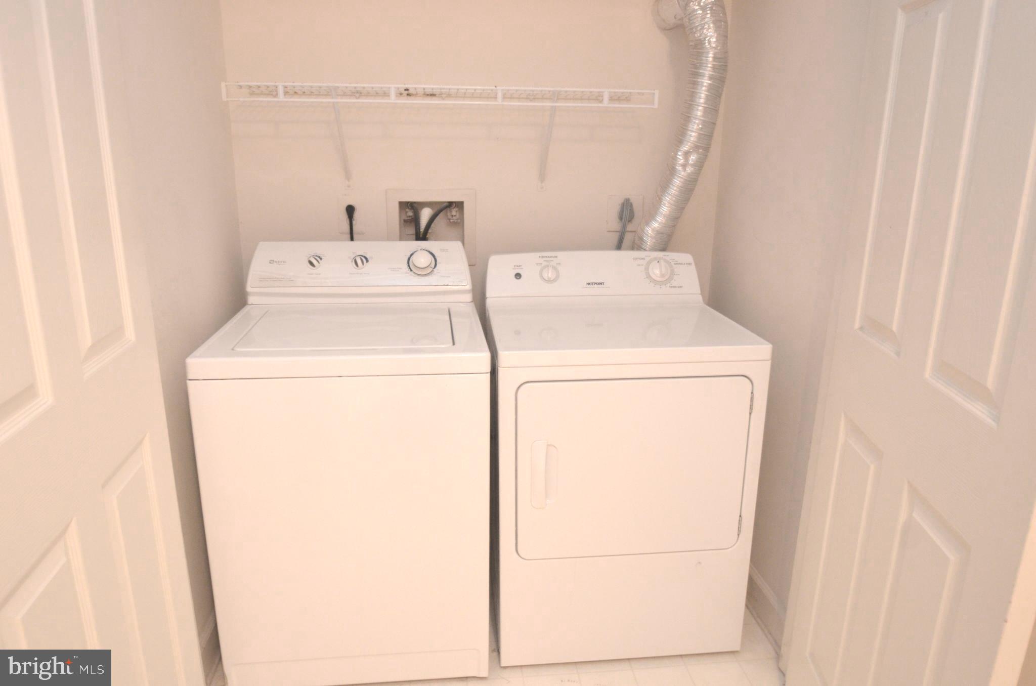 HUNTLEY MEADOWS - Residential Lease