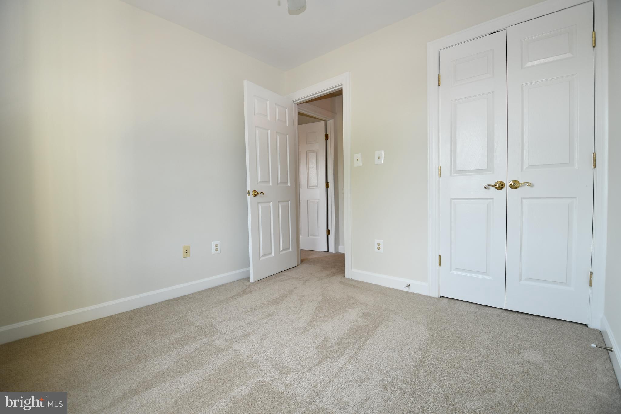 HUNTLEY MEADOWS - Residential Lease