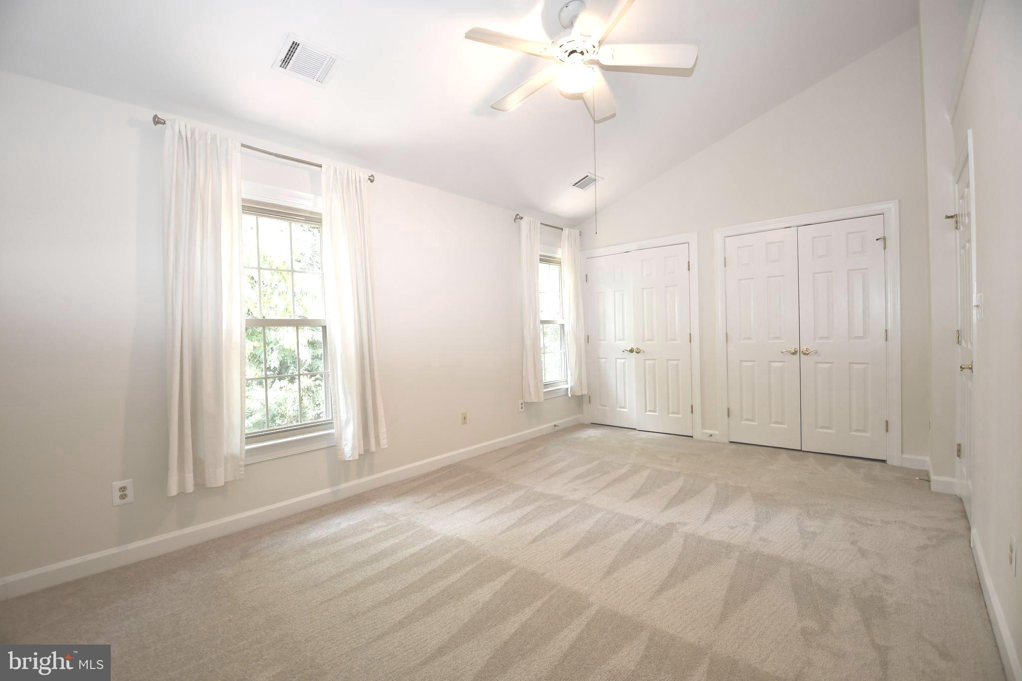 HUNTLEY MEADOWS - Residential Lease