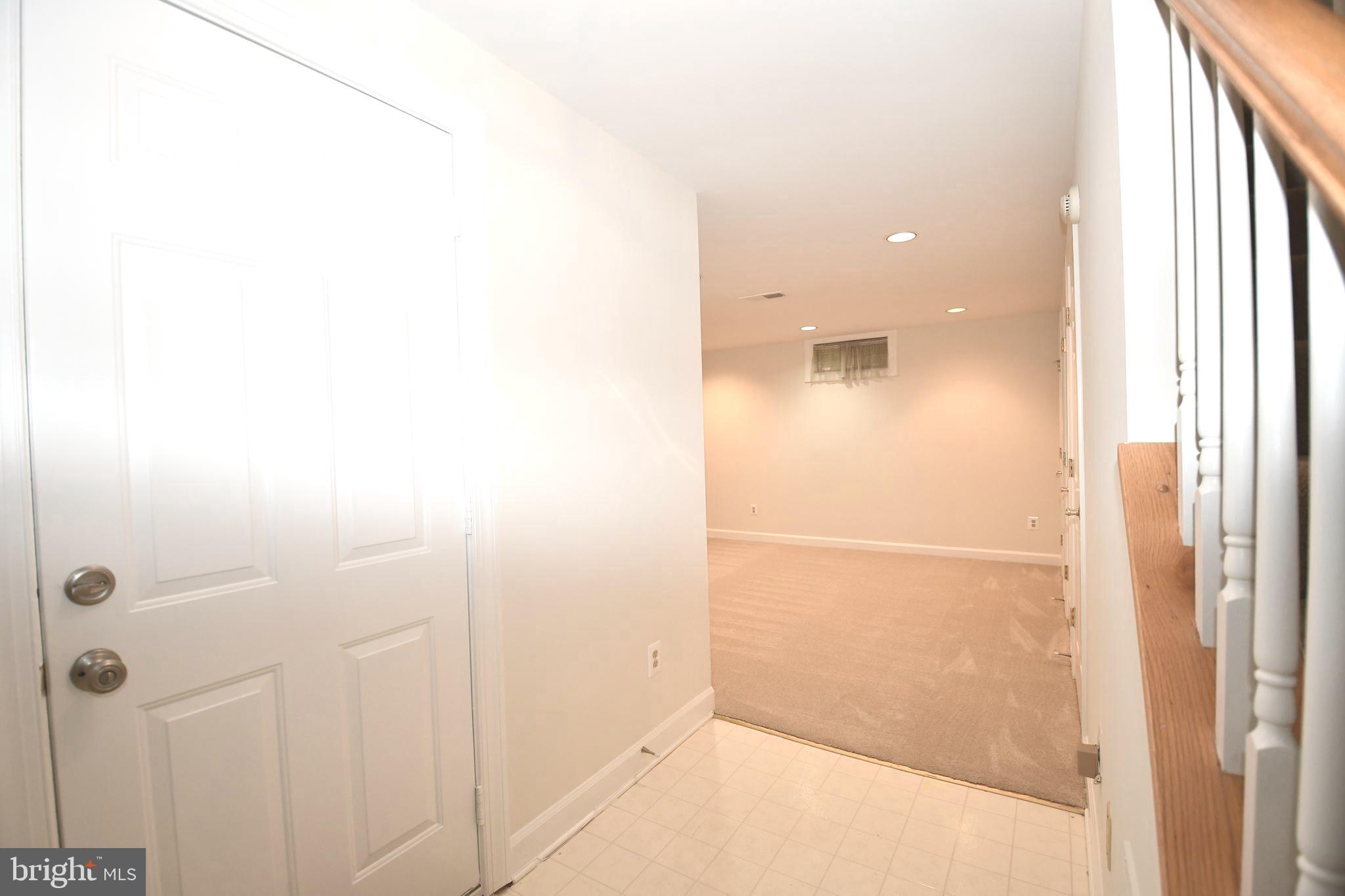 HUNTLEY MEADOWS - Residential Lease