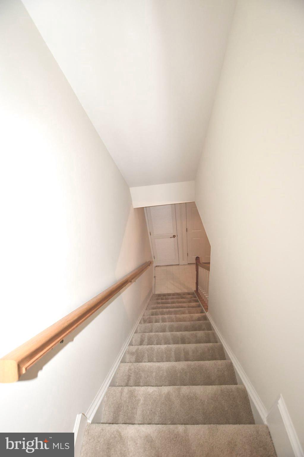 HUNTLEY MEADOWS - Residential Lease