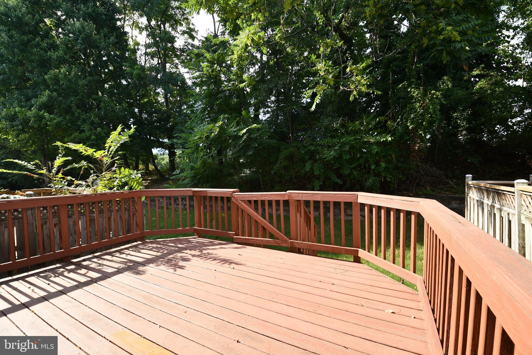 HUNTLEY MEADOWS - Residential Lease