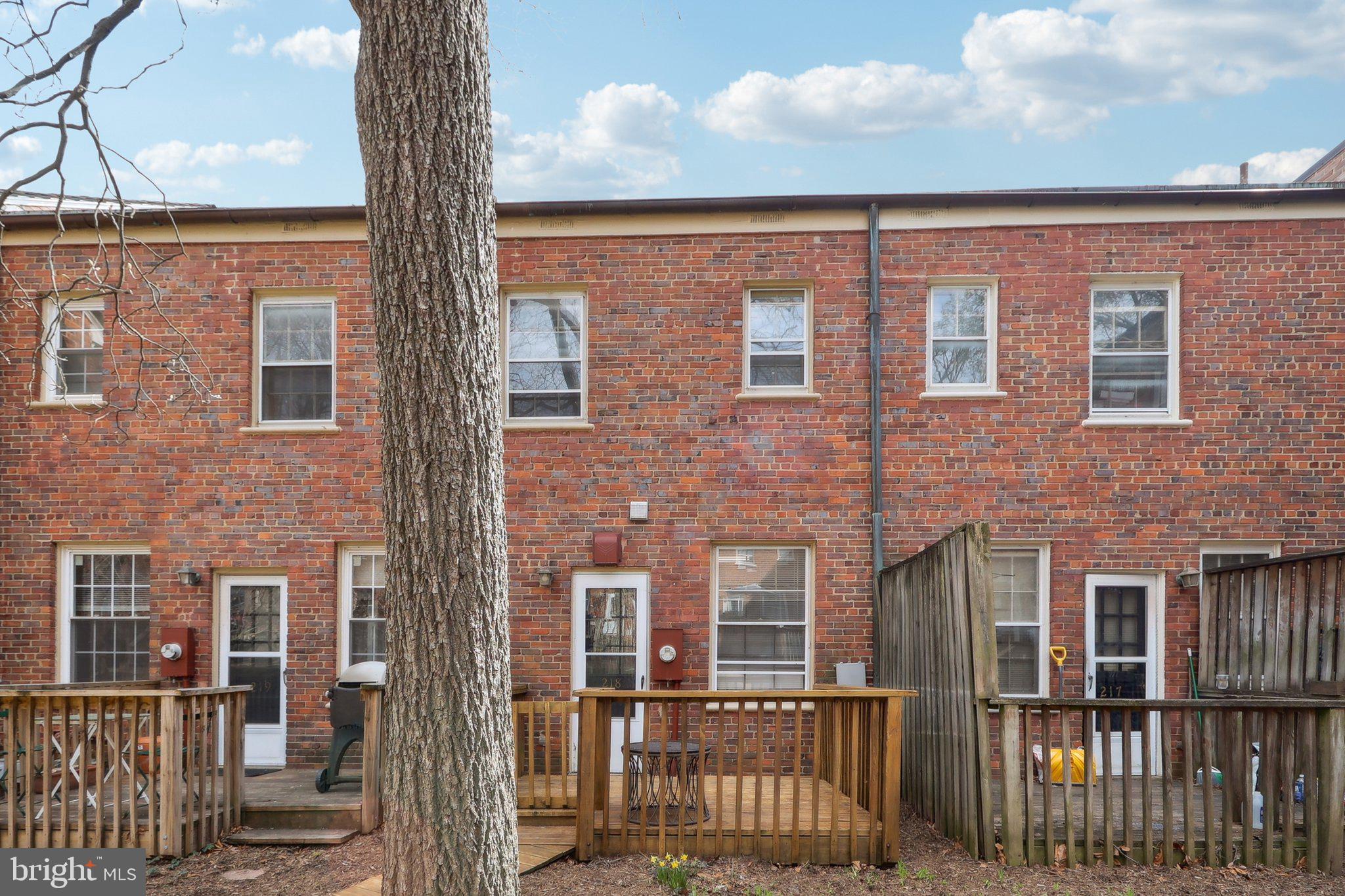 ARLINGTON VILLAGE - Residential