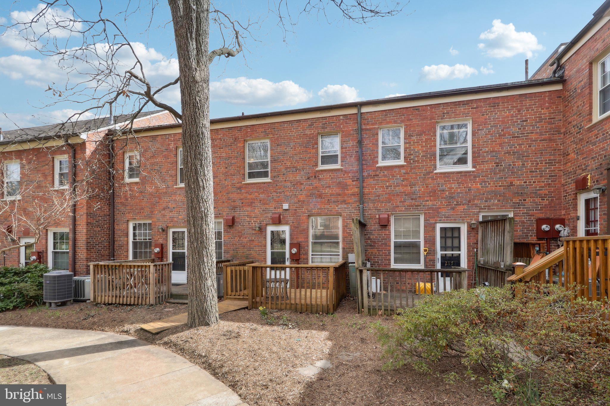 ARLINGTON VILLAGE - Residential