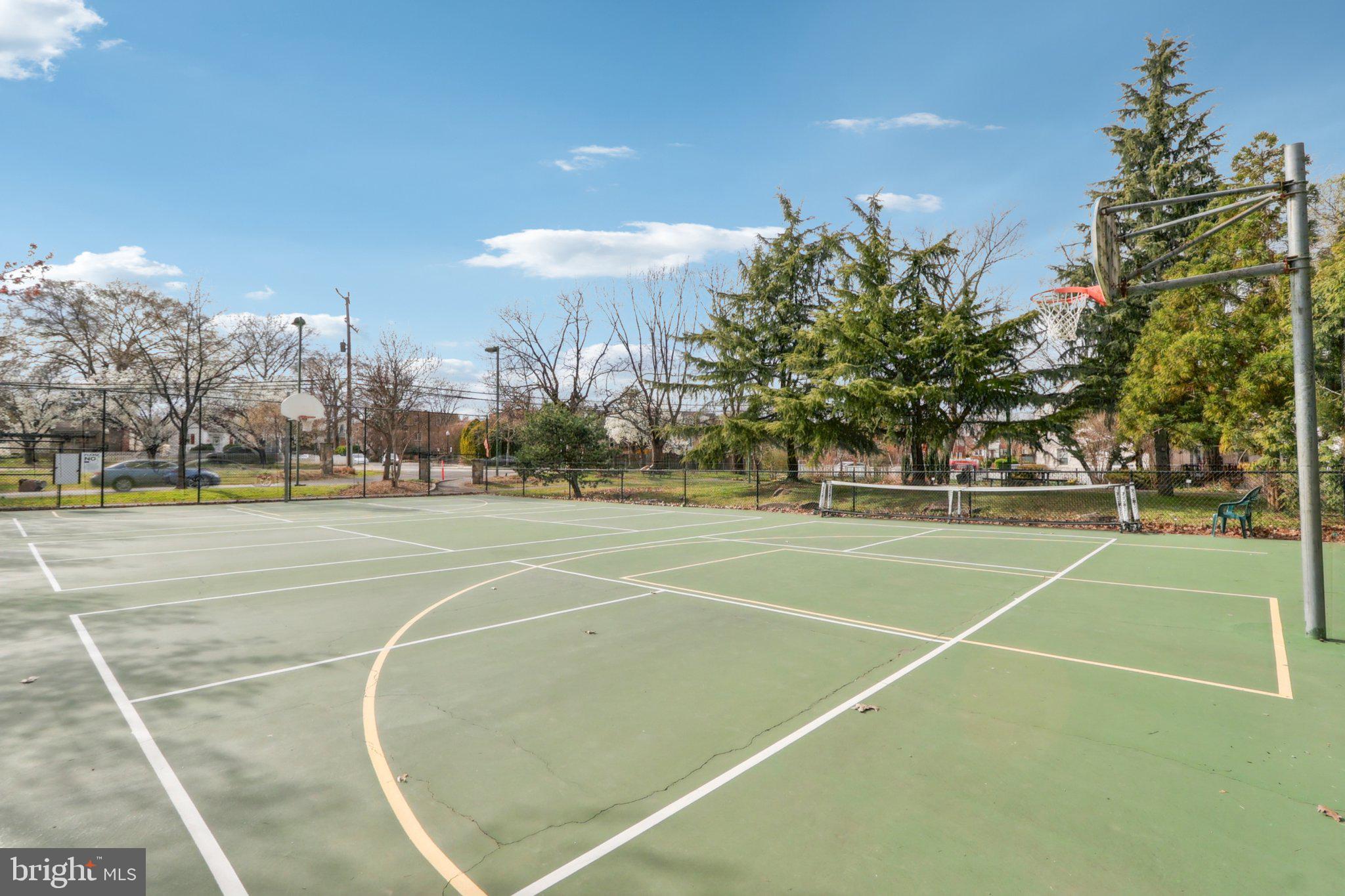 ARLINGTON VILLAGE - Residential