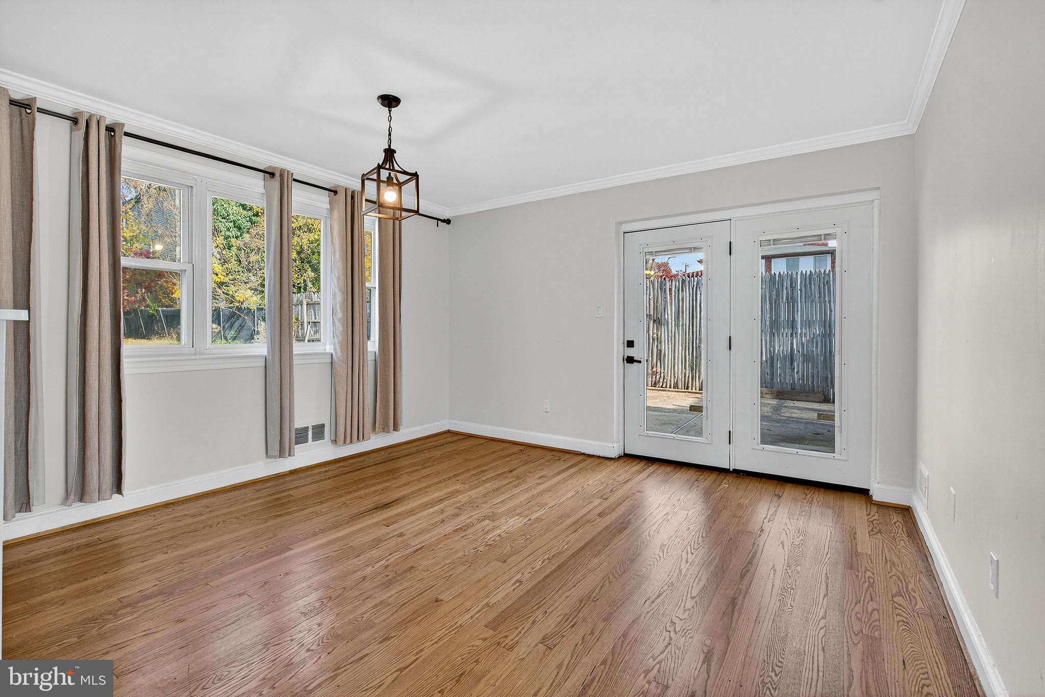 MEADOWOOD - Residential