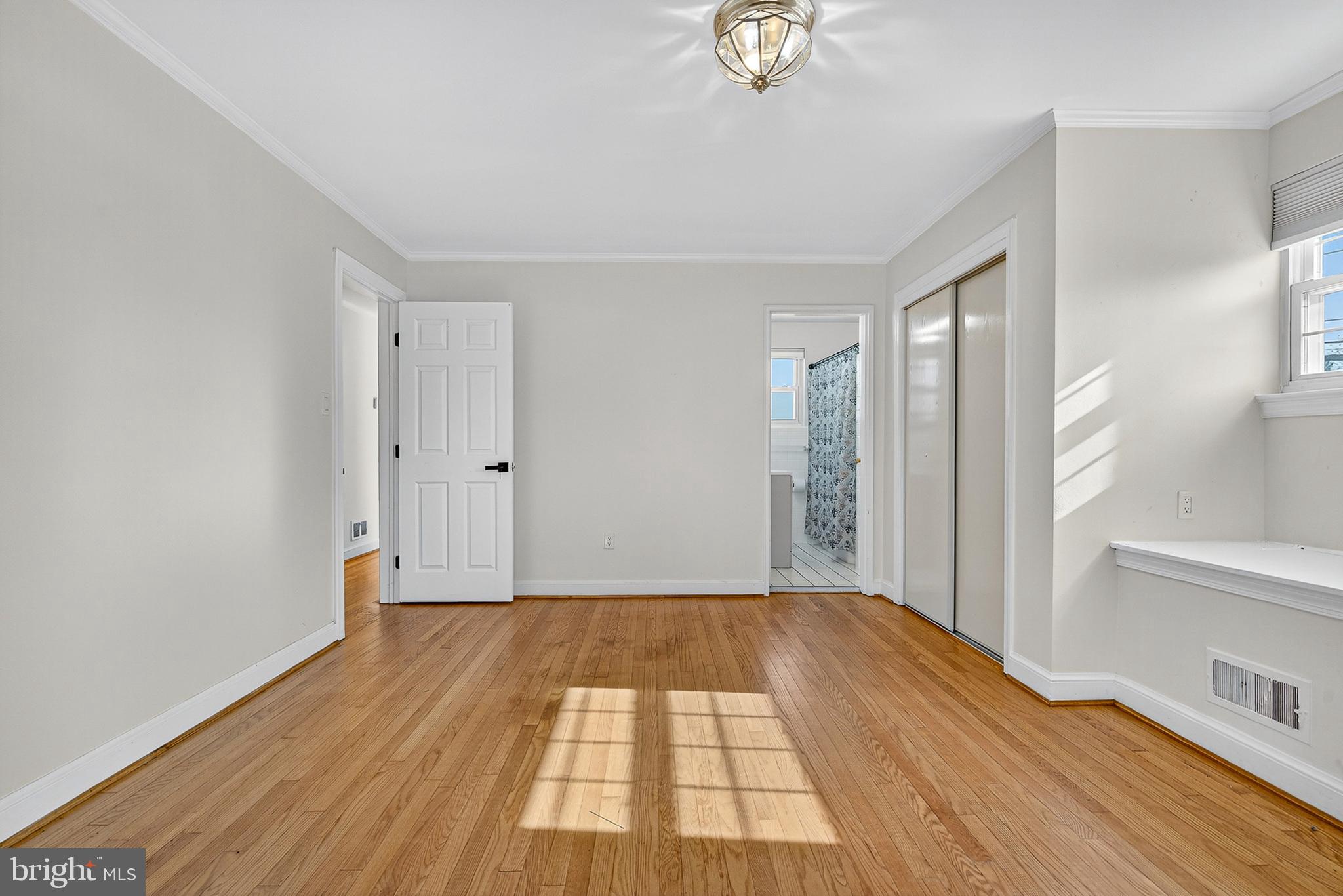 MEADOWOOD - Residential