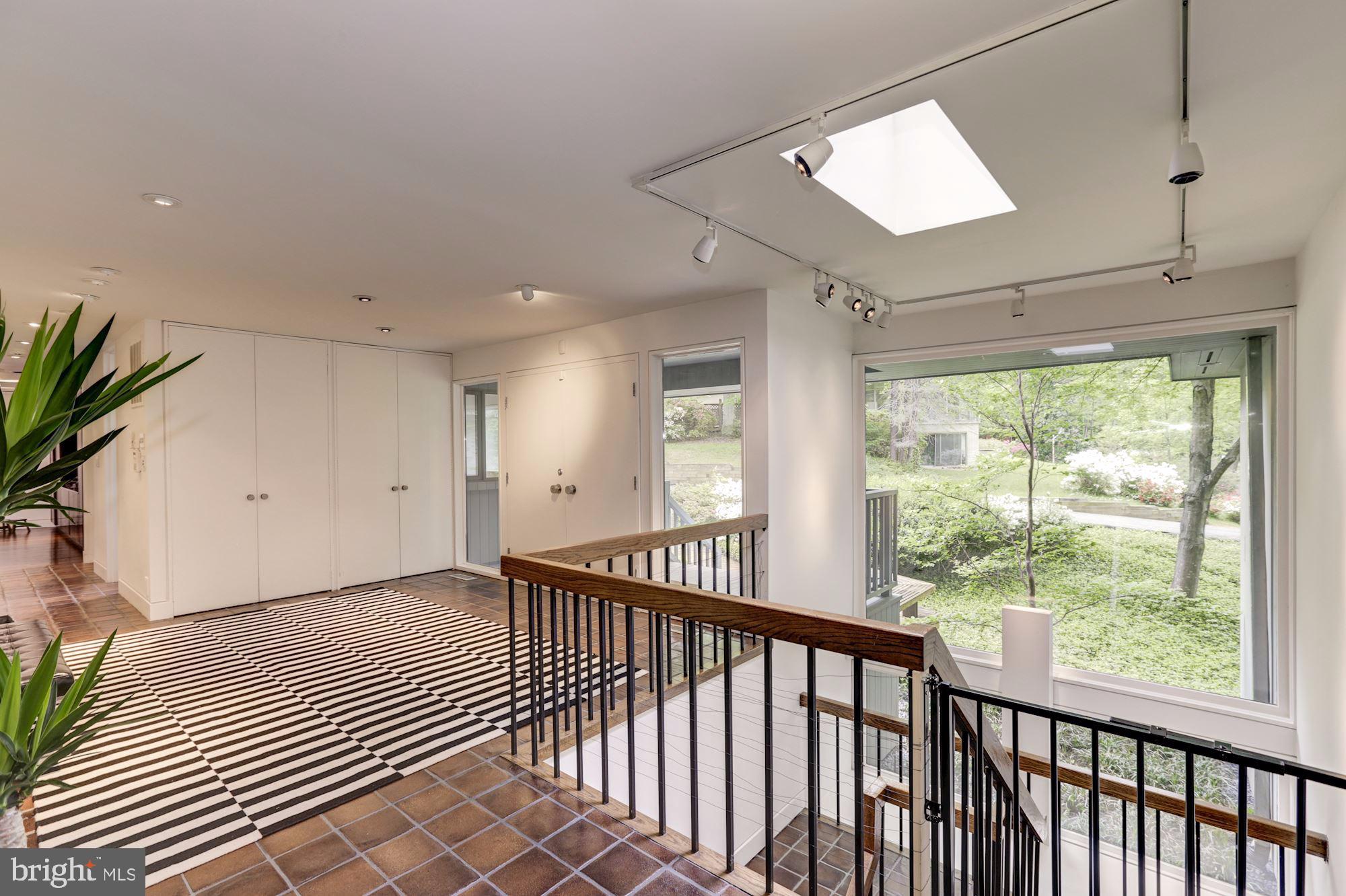 BETHESDA OUTSIDE - Residential