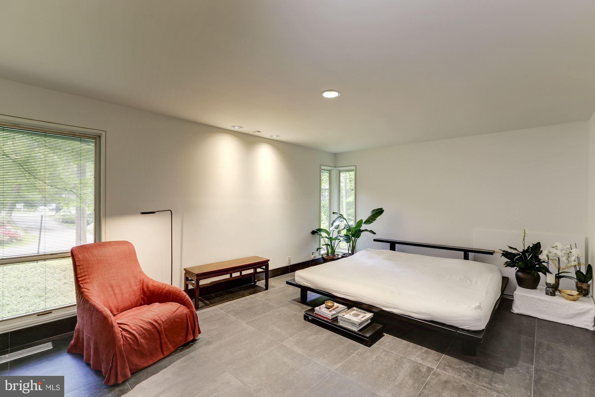 BETHESDA OUTSIDE - Residential