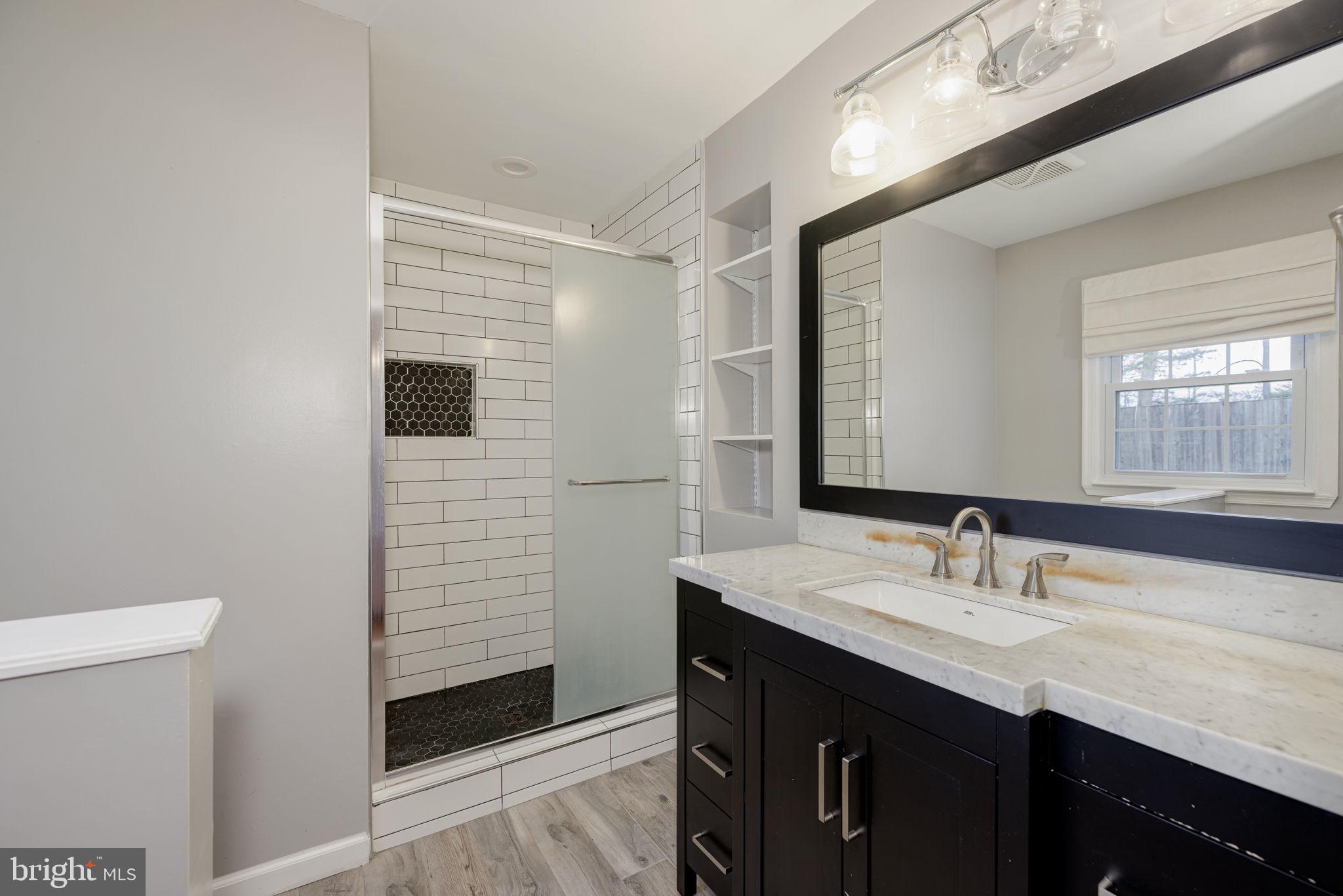 AFTON GLEN - Residential Lease