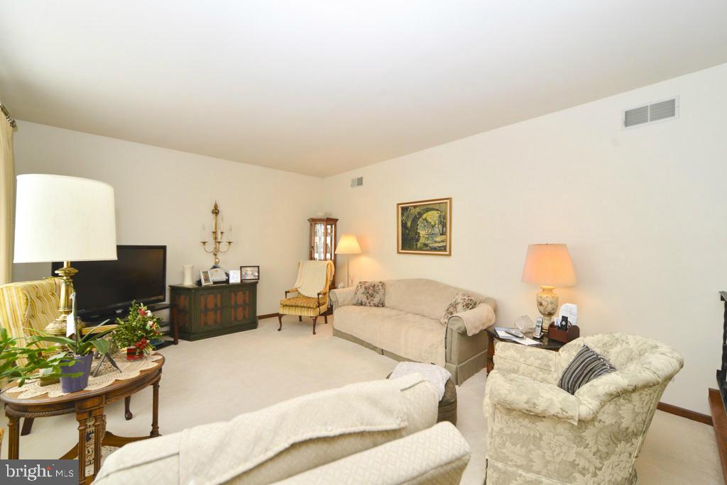 HAMILTON PARK - Residential
