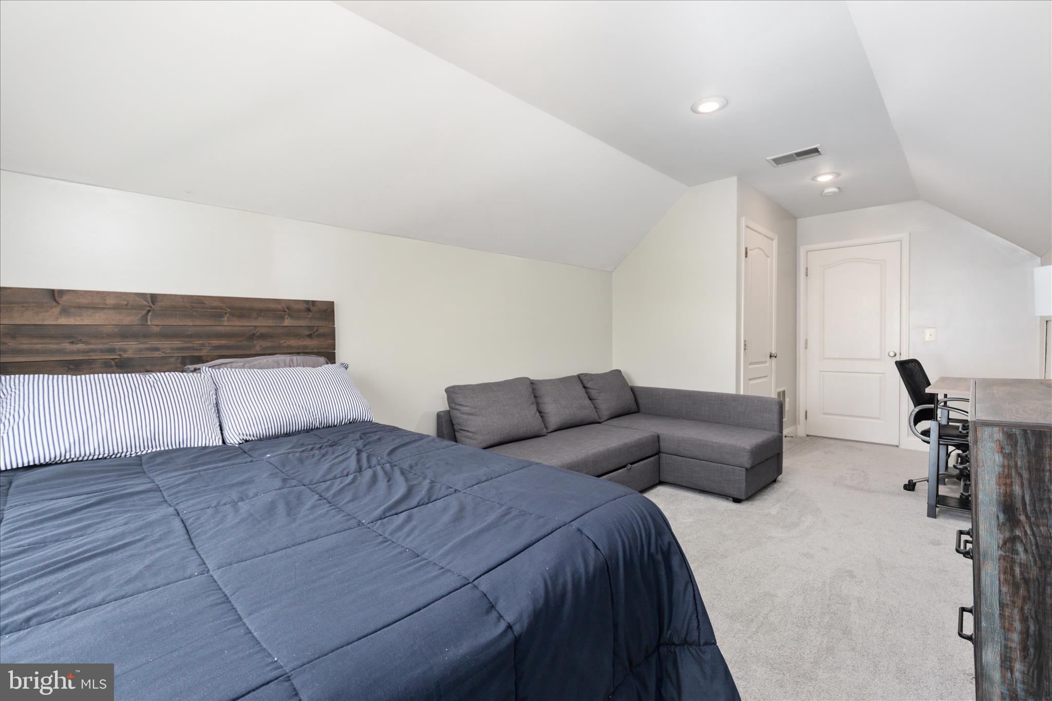 DOMINION VALLEY COUNTRY CLUB - Residential