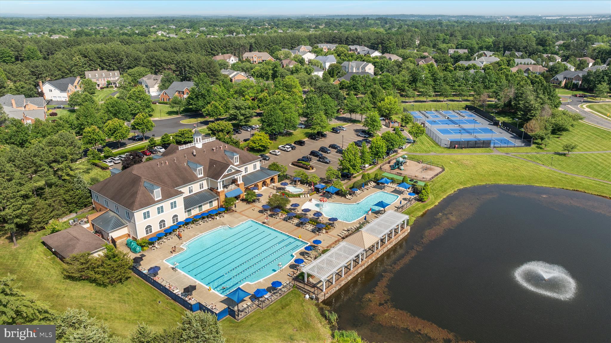 DOMINION VALLEY COUNTRY CLUB - Residential