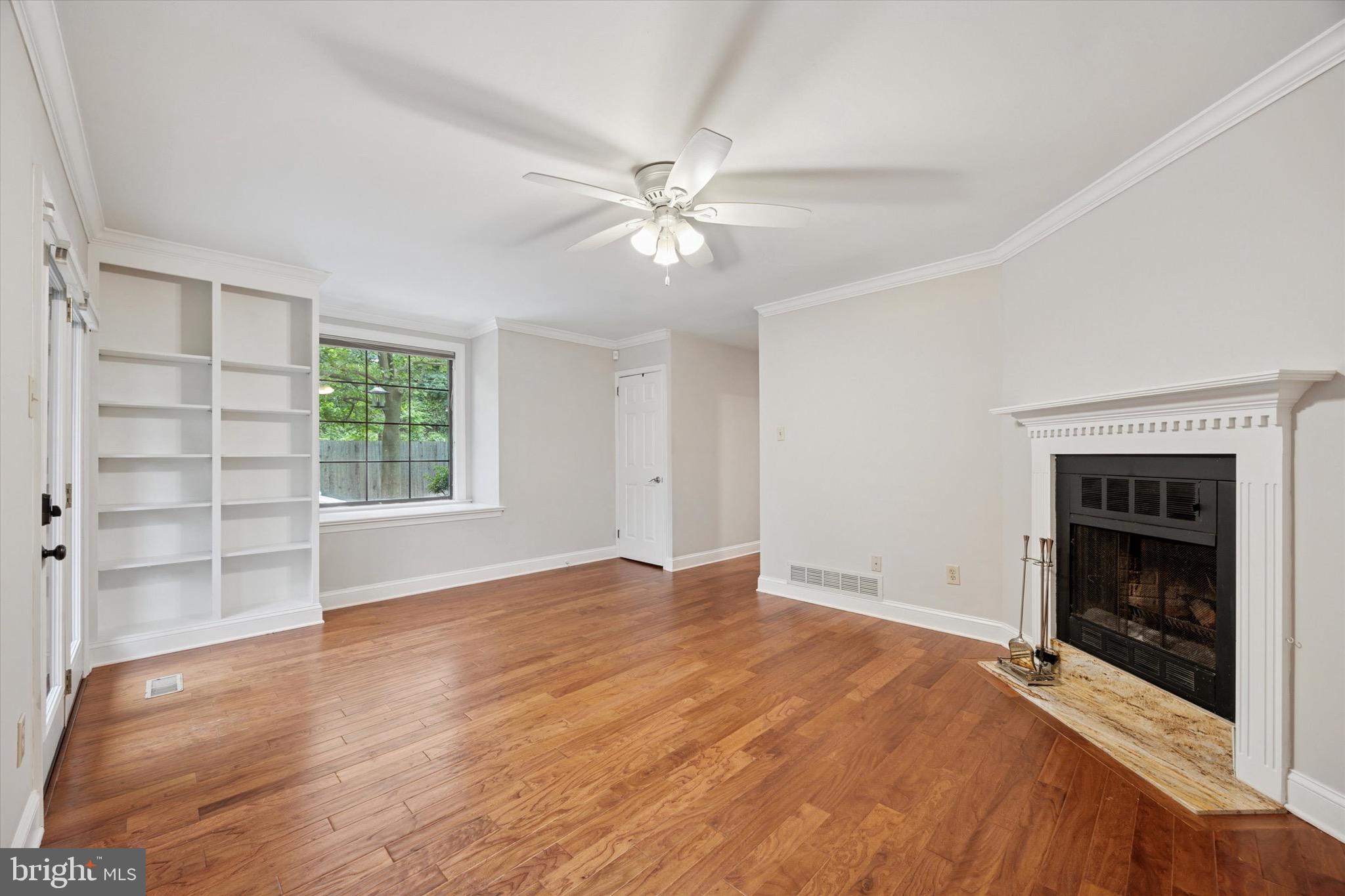 EAGLE CROSSING - Residential