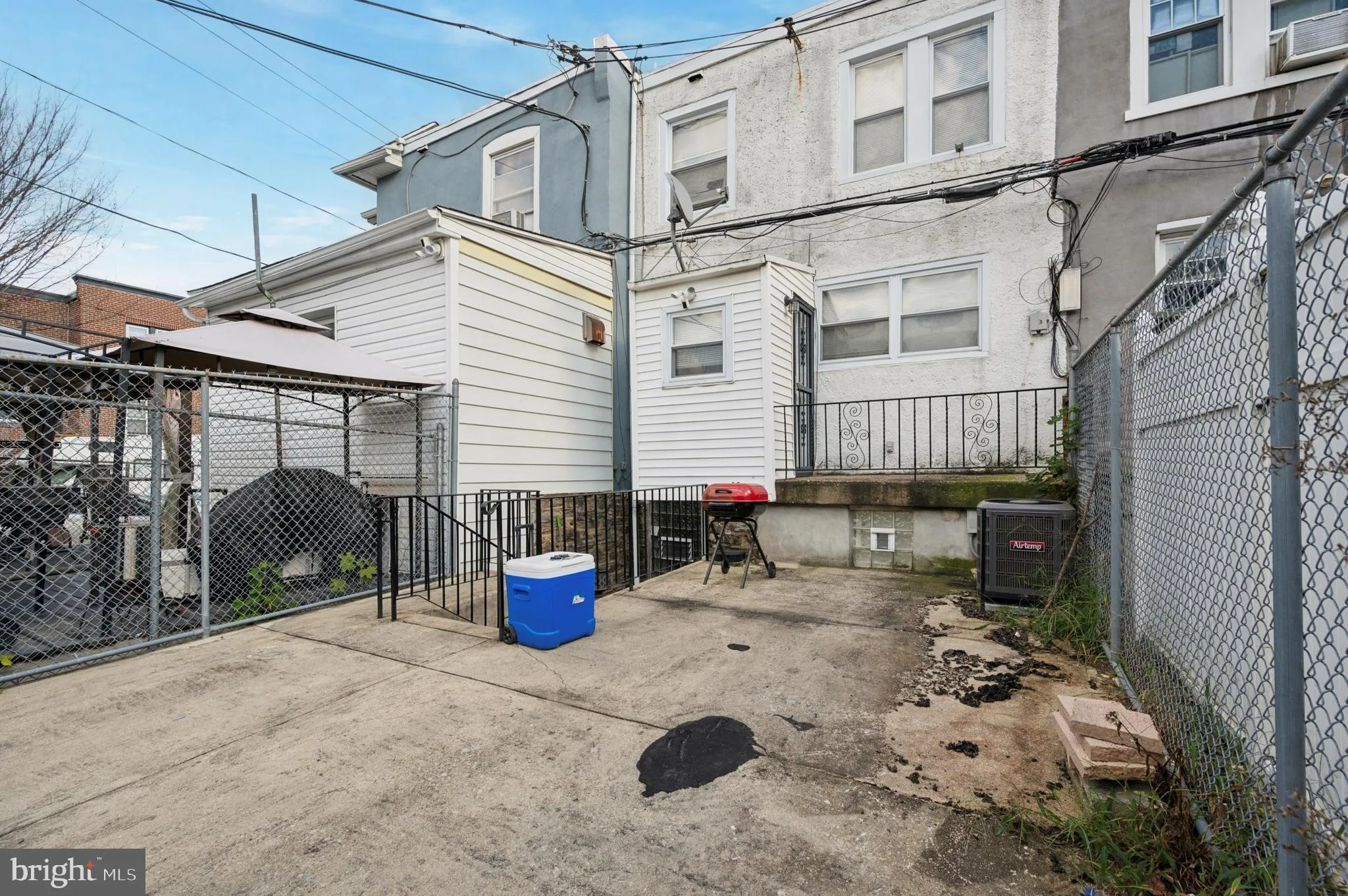 Philadelphia, Pennsylvania 19119, United States, 3 Bedrooms Bedrooms, ,2 BathroomsBathrooms,Residential,Pending,47018