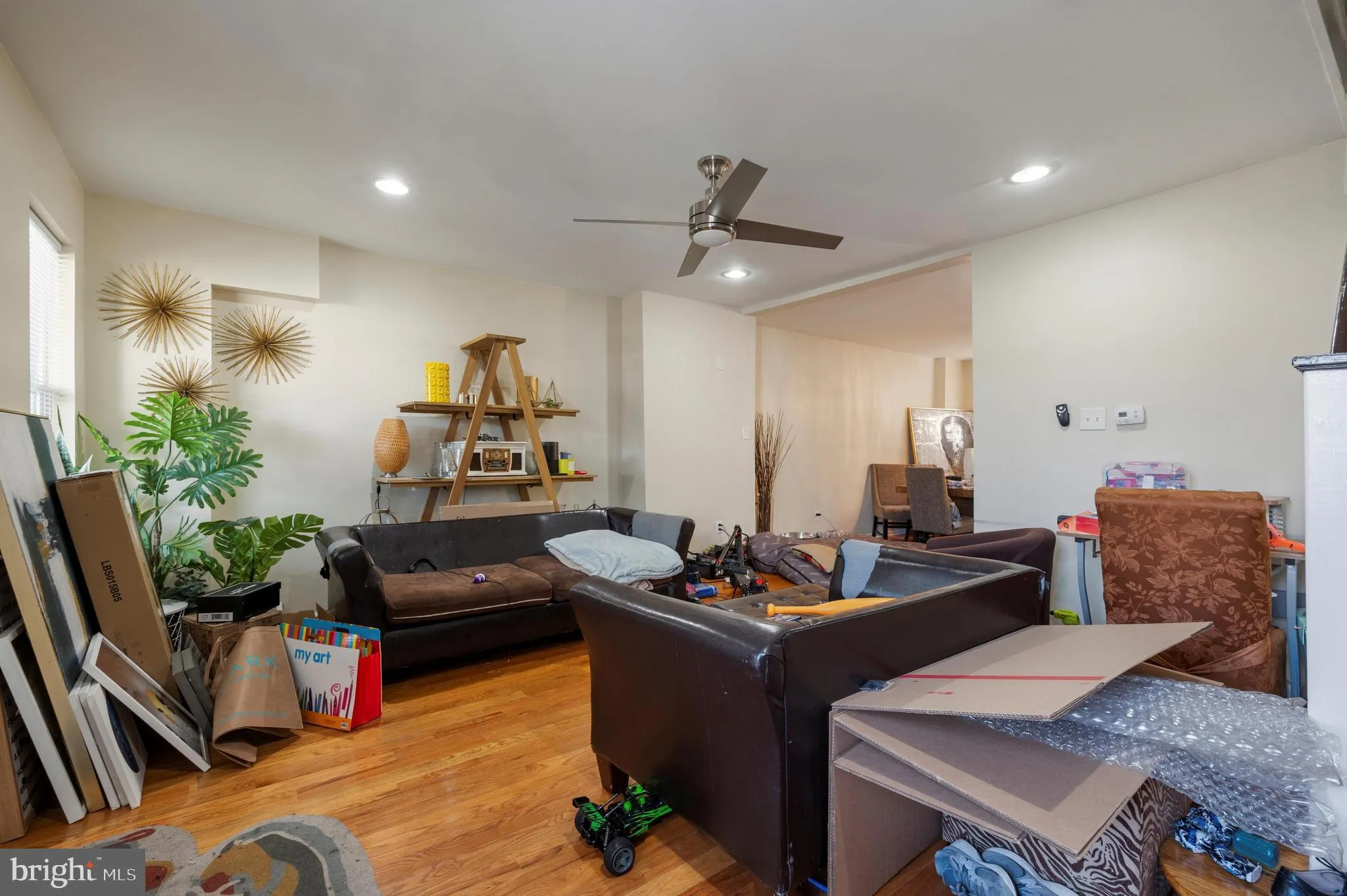 Philadelphia, Pennsylvania 19119, United States, 3 Bedrooms Bedrooms, ,2 BathroomsBathrooms,Residential,Pending,47018